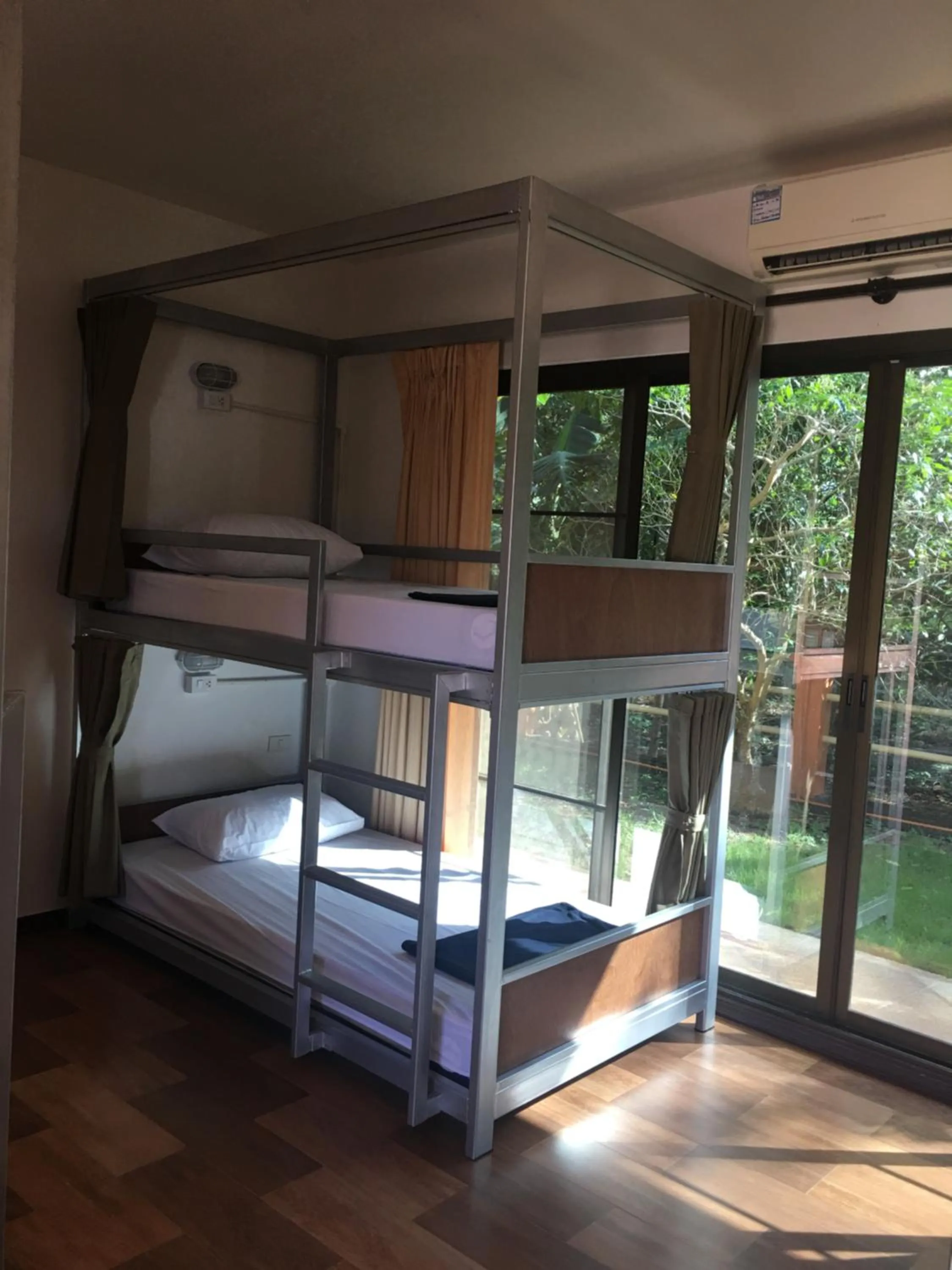 Bed in Sleep Soundly By The Sea