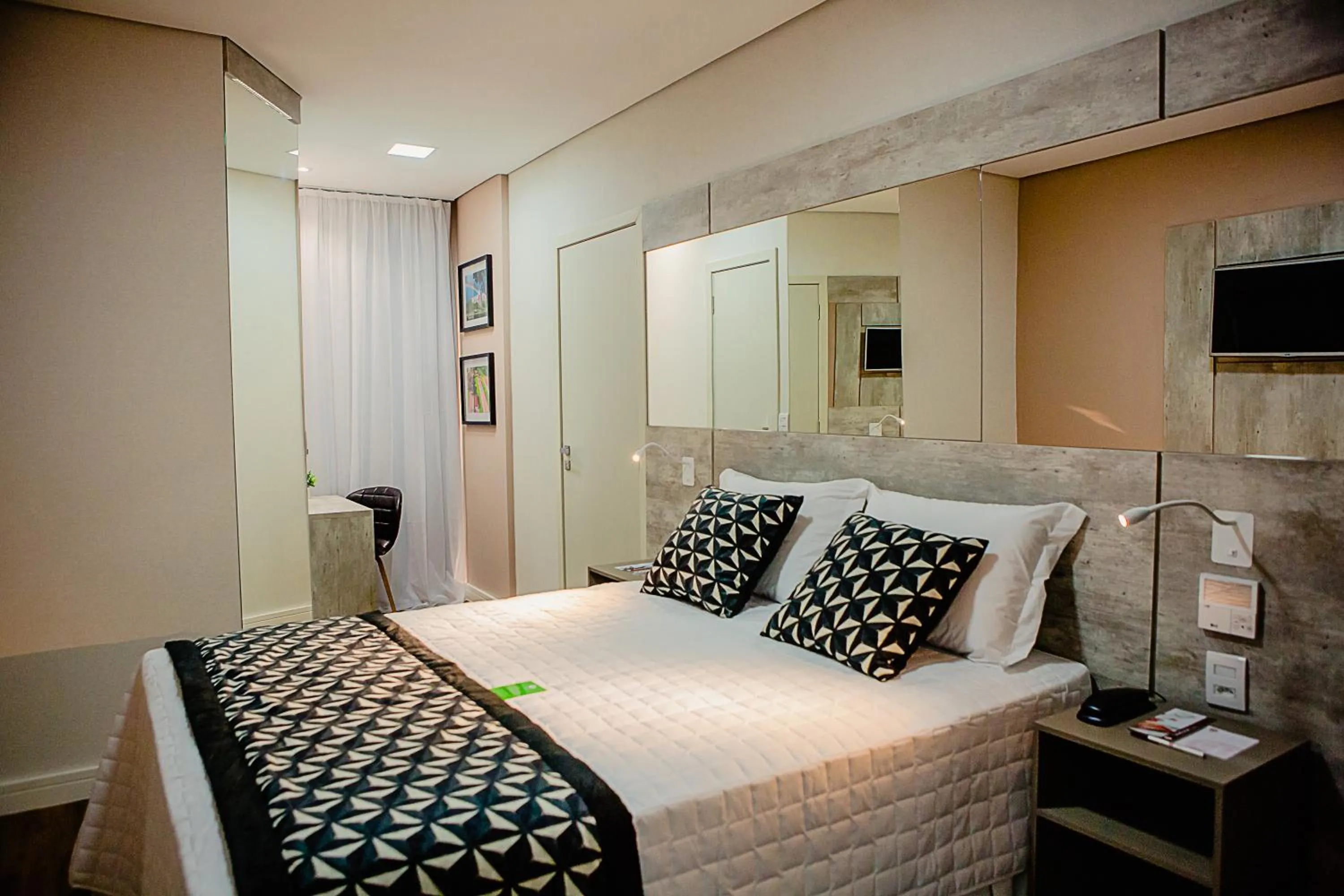 Bed in Bristol Viçosa Hotel