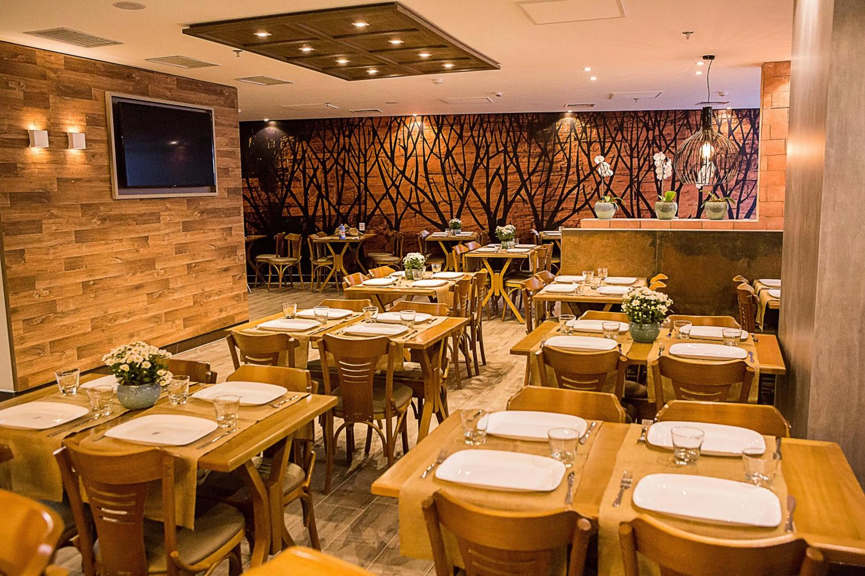 Restaurant/places to eat in Bristol Viçosa Hotel