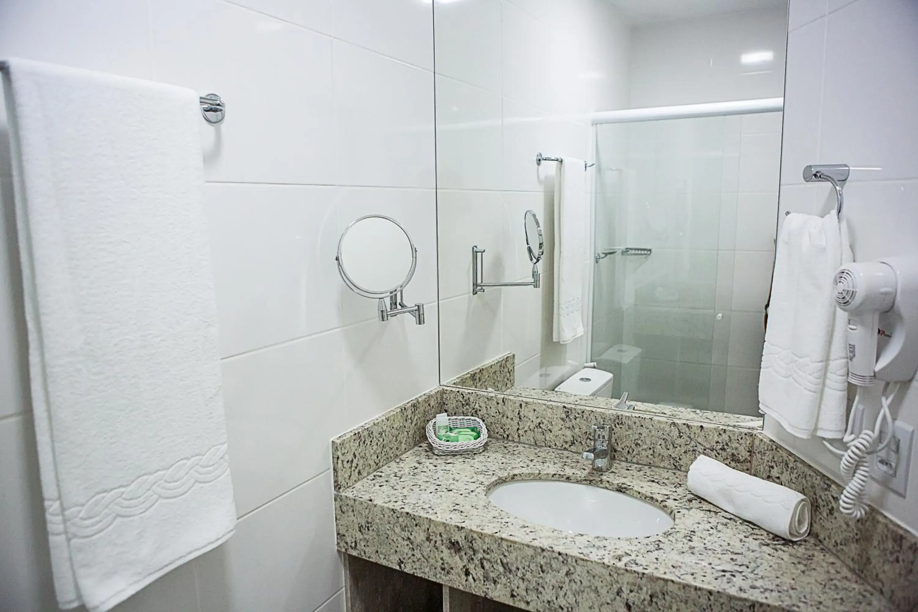 Family Room in Bristol Viçosa Hotel Family Room in Bristol Viçosa Hotel