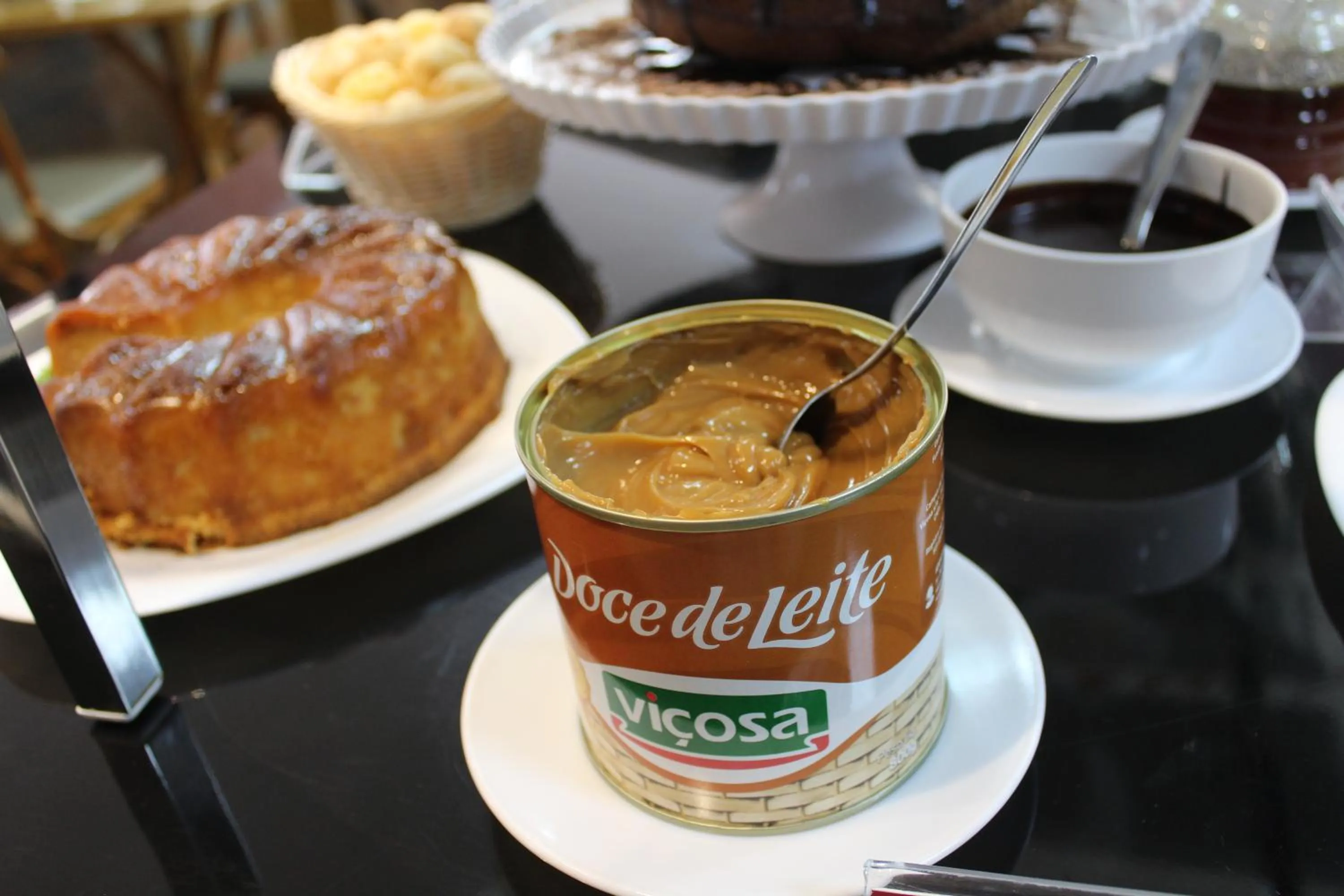 Food and drinks in Bristol Viçosa Hotel