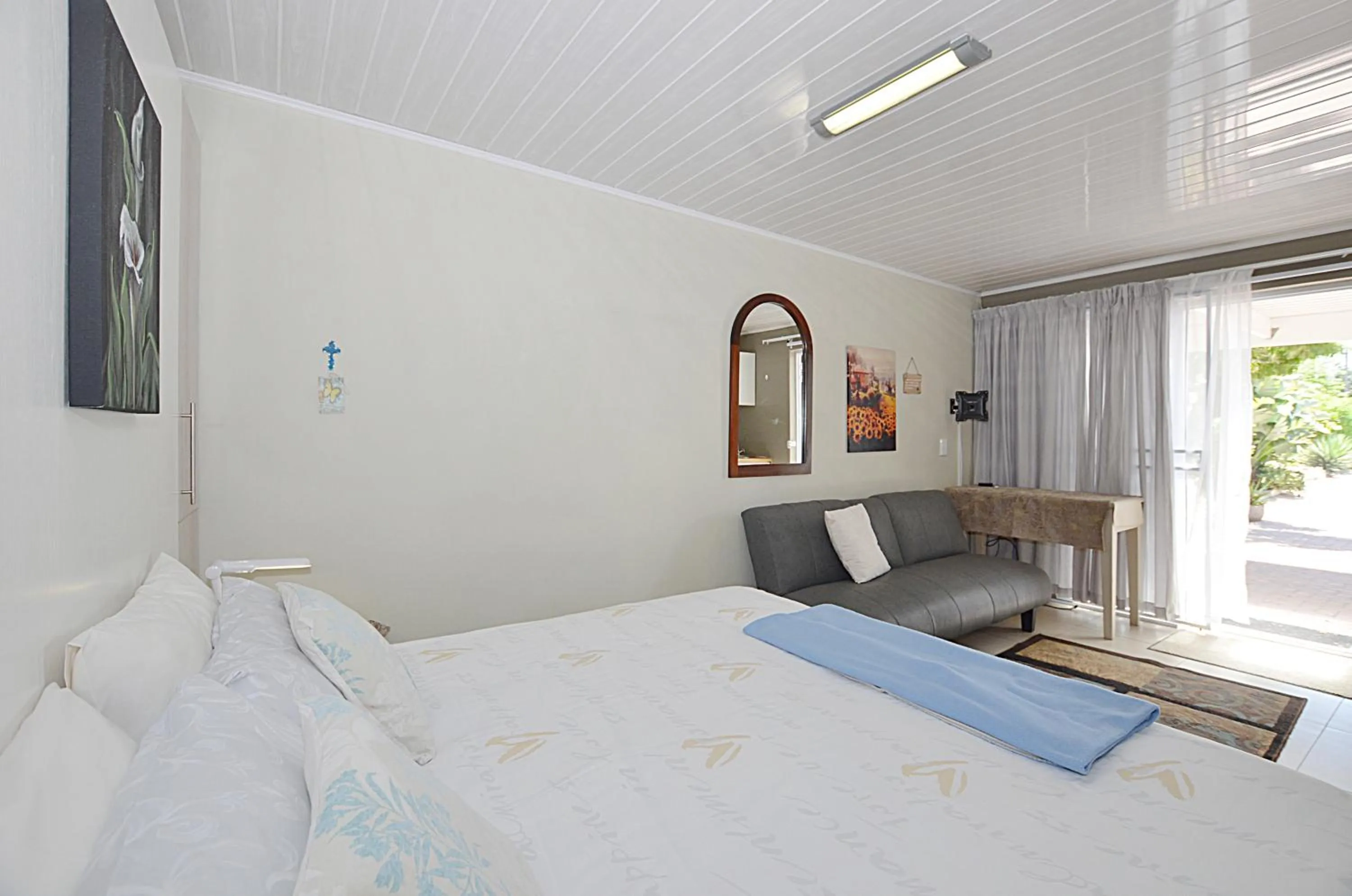 Bed in Arum Field Accommodation