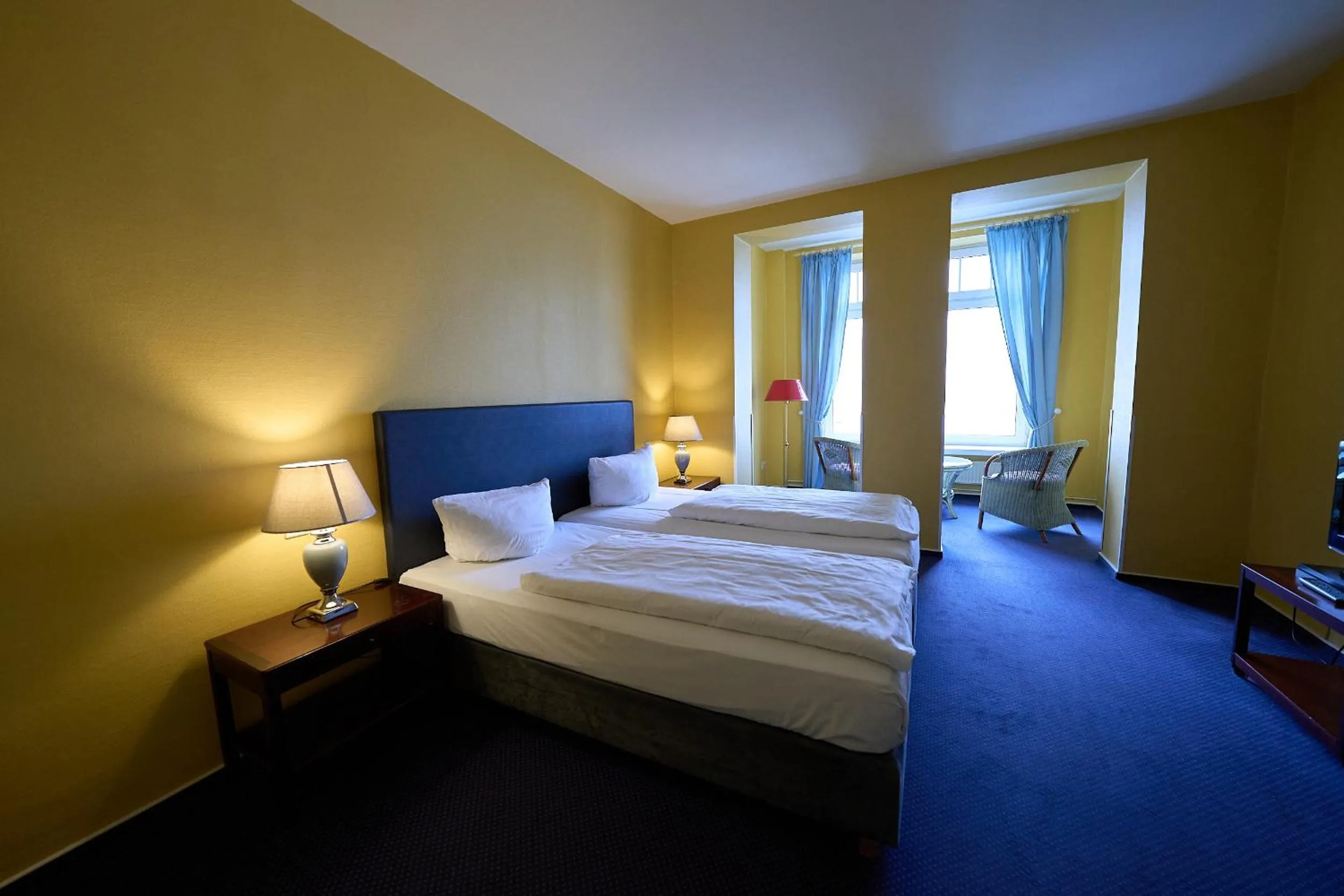 Photo of the whole room, Bed in NP Hotel Schweriner Hof