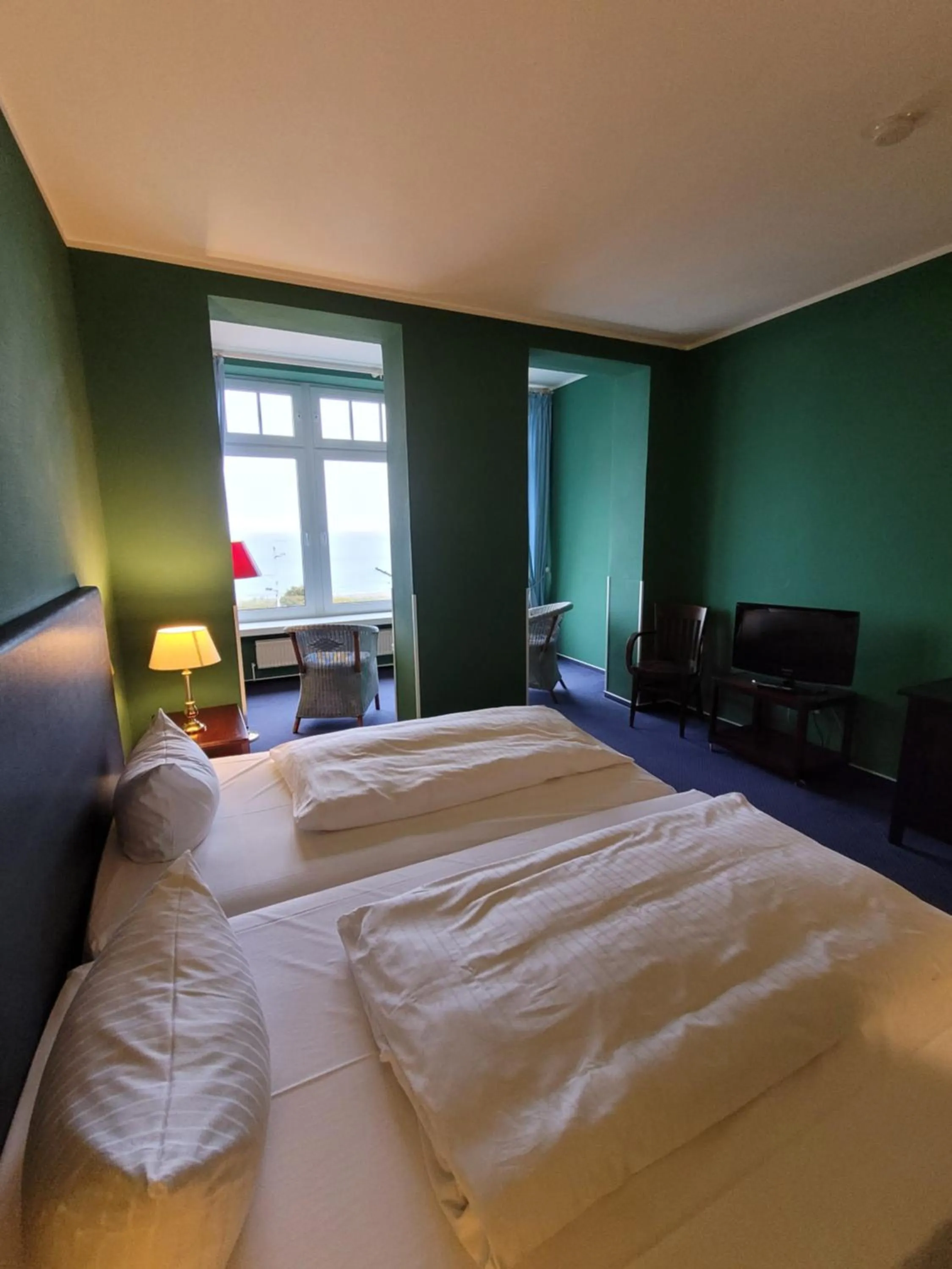 Photo of the whole room, Bed in NP Hotel Schweriner Hof