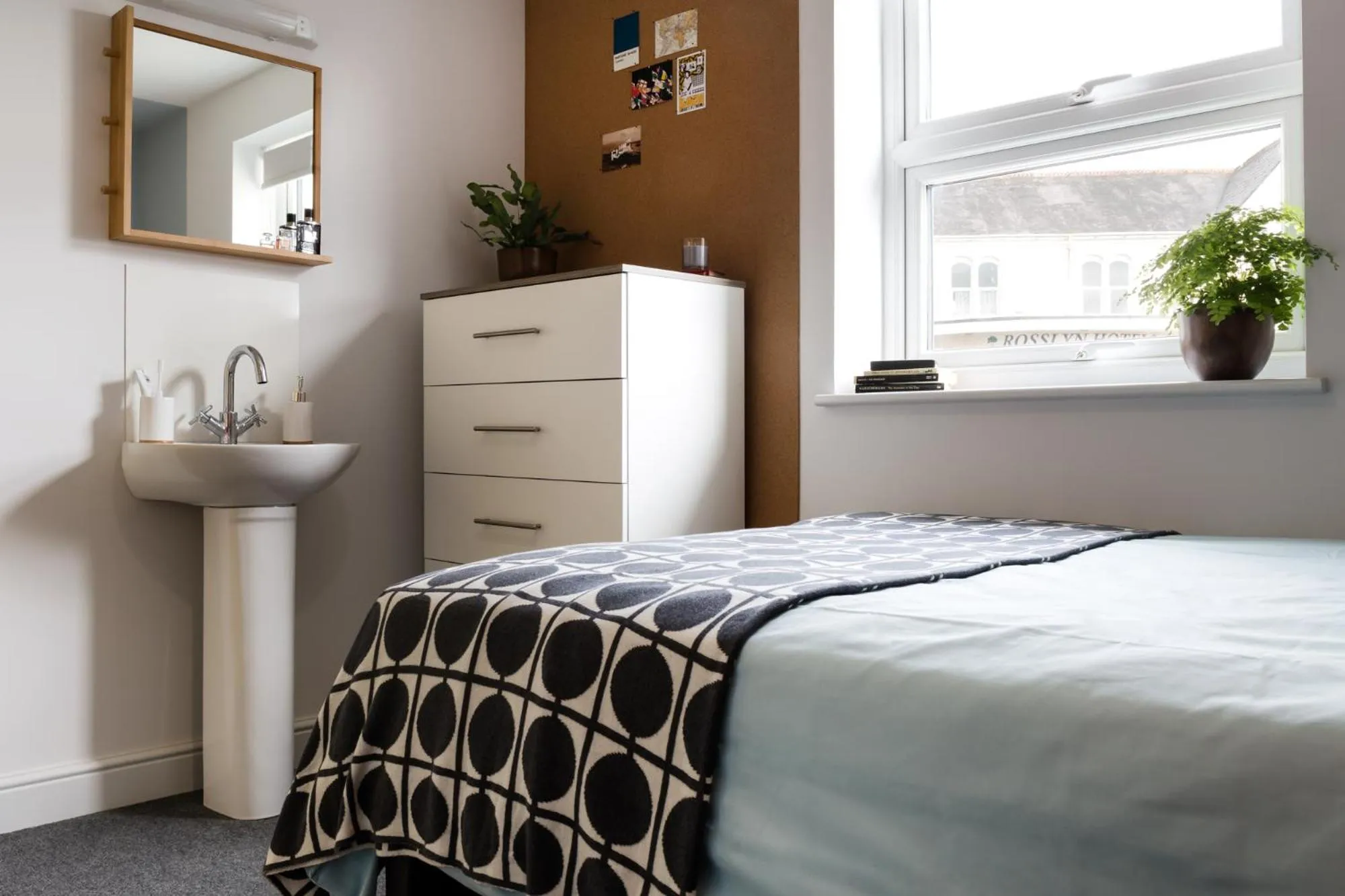 Bed in Roseland House