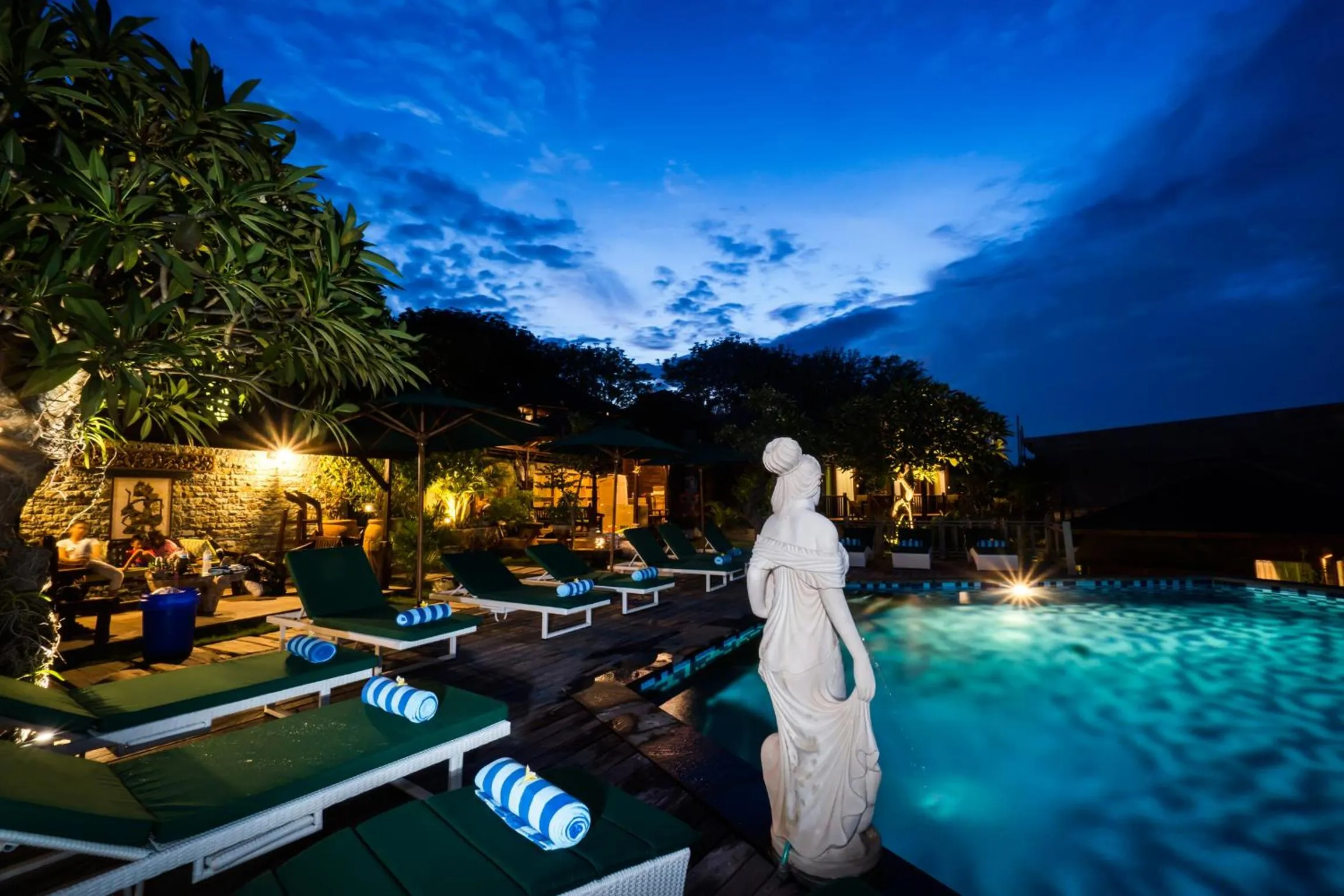 Swimming pool in Jenggala Hill