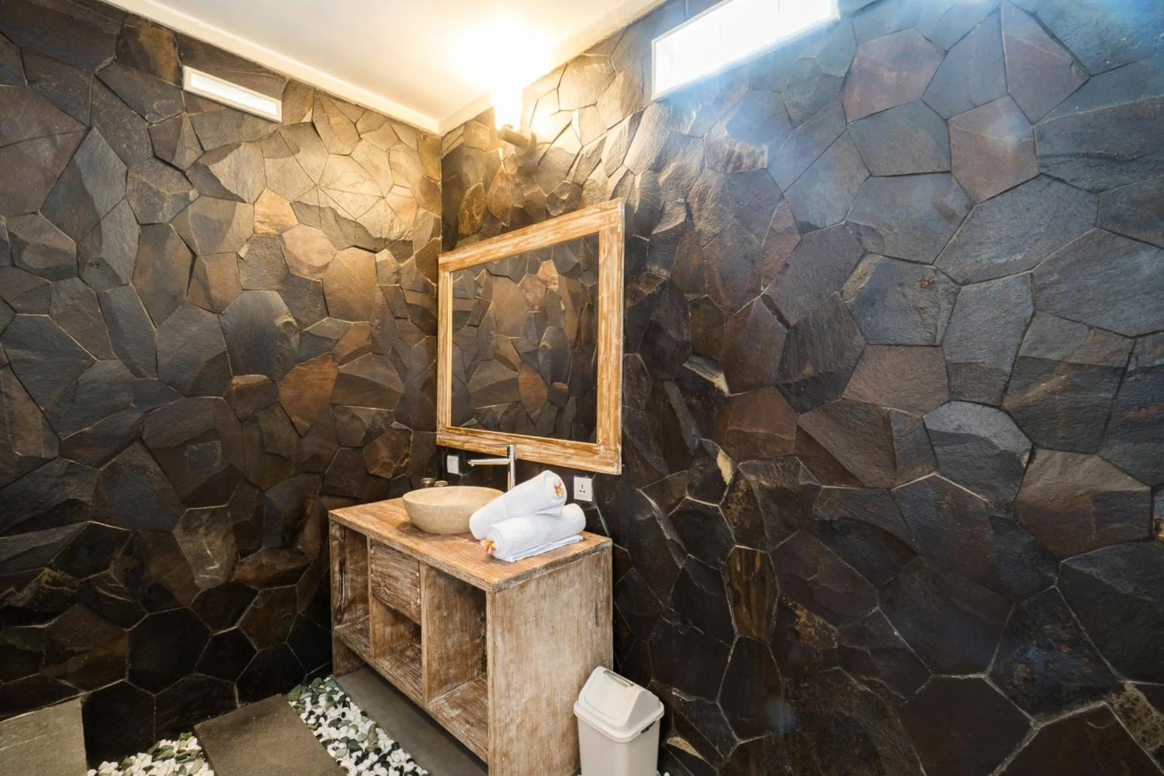 Bathroom in Jenggala Hill