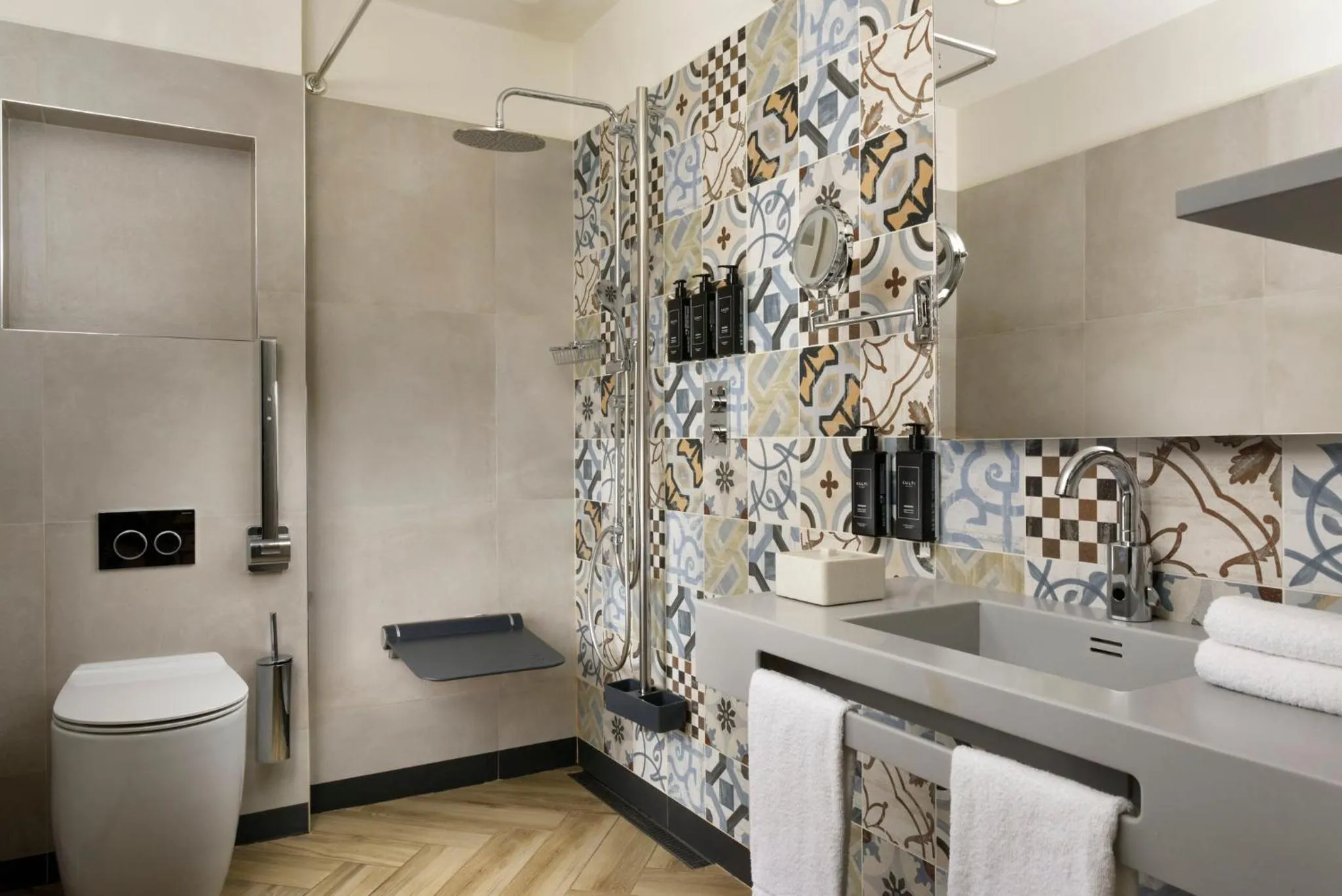 Photo of the whole room in Hotel Indigo Milan - Corso Monforte by IHG