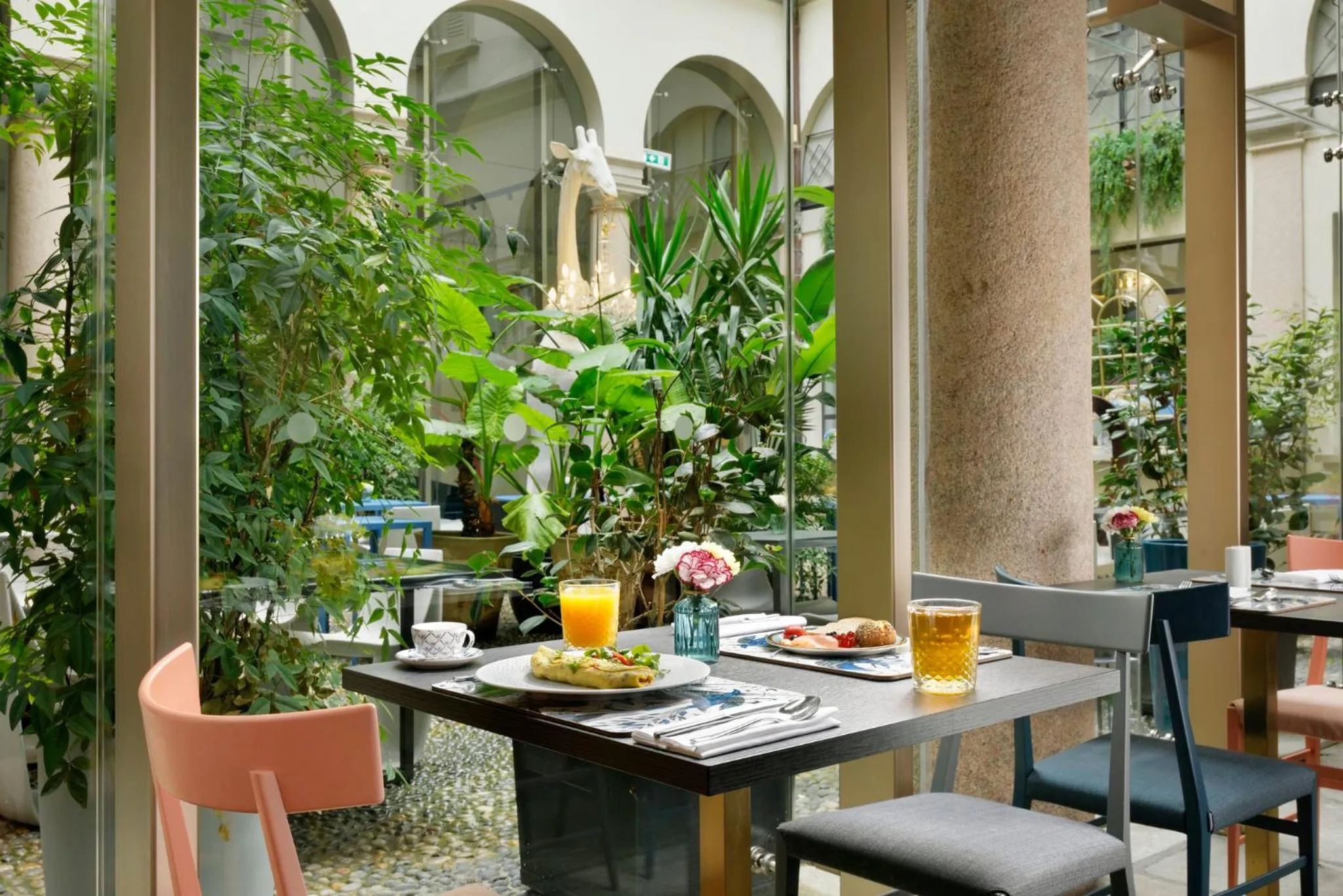 Breakfast in Hotel Indigo Milan - Corso Monforte by IHG