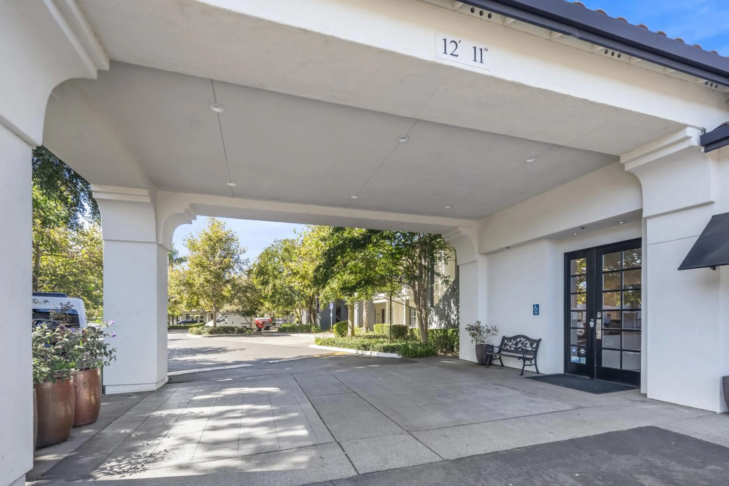 Facade/entrance in University Park Inn & Suites, an Ascend Collection Hotel