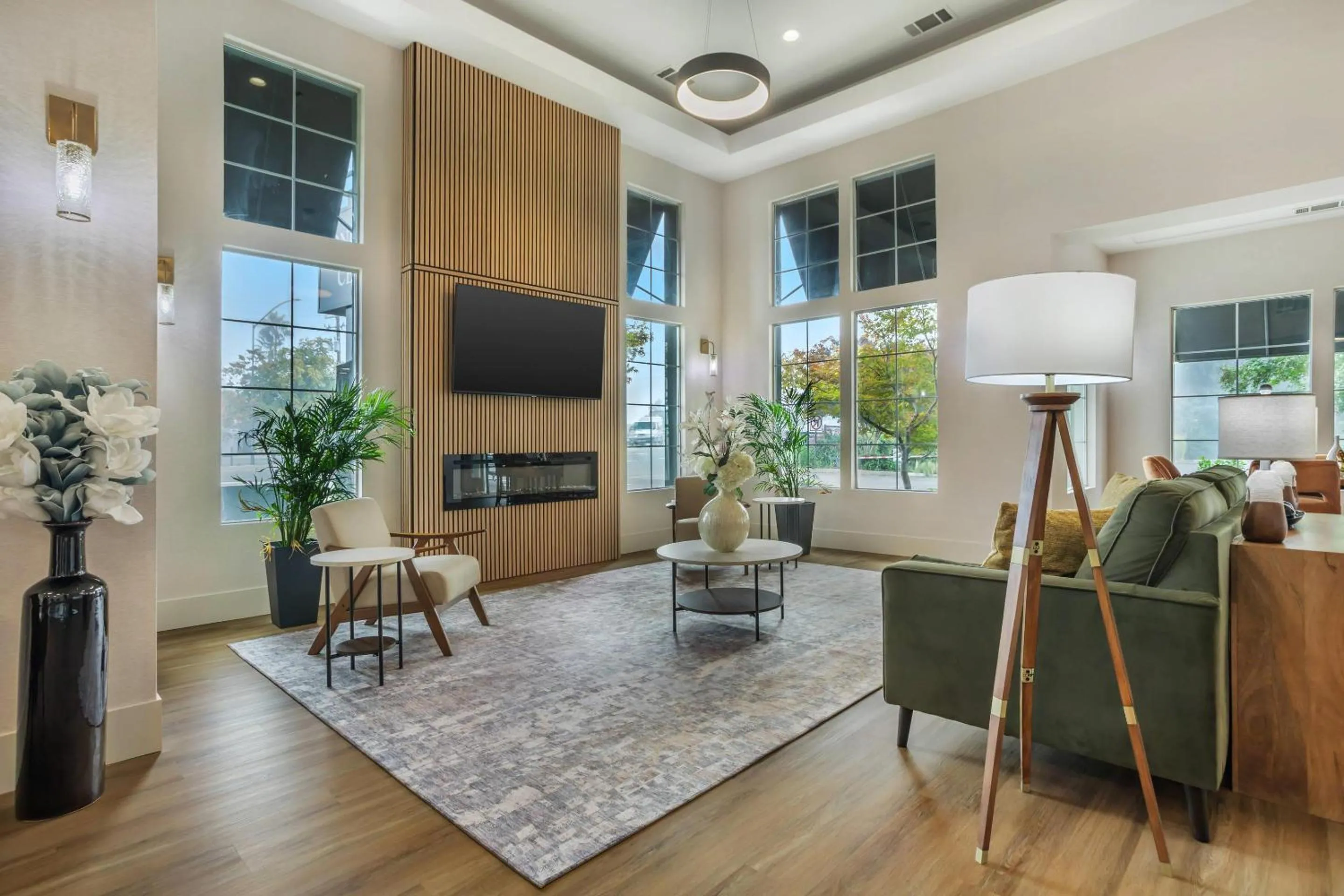 Lobby or reception in University Park Inn & Suites, an Ascend Collection Hotel