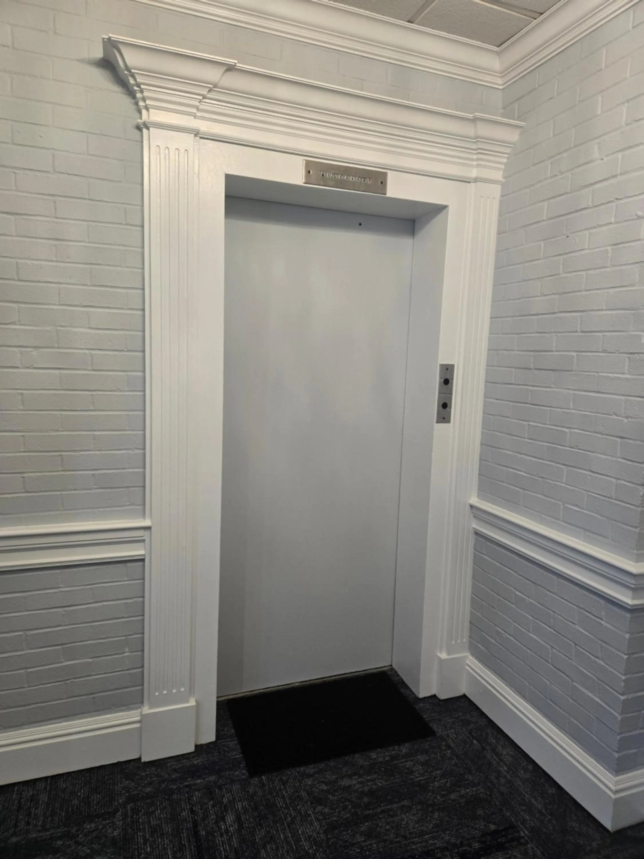 elevator in Amsterdam Hotel