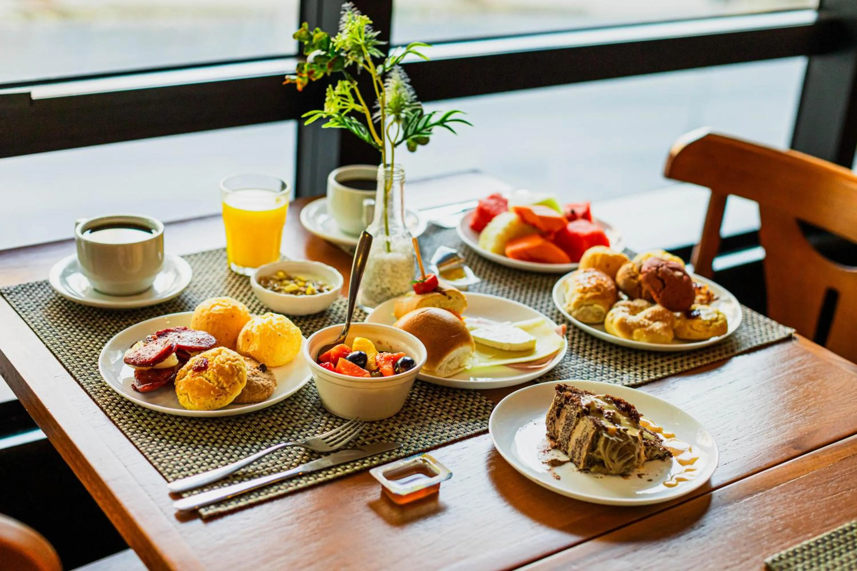 Restaurant/places to eat in Royal Golden Hotel - Savassi