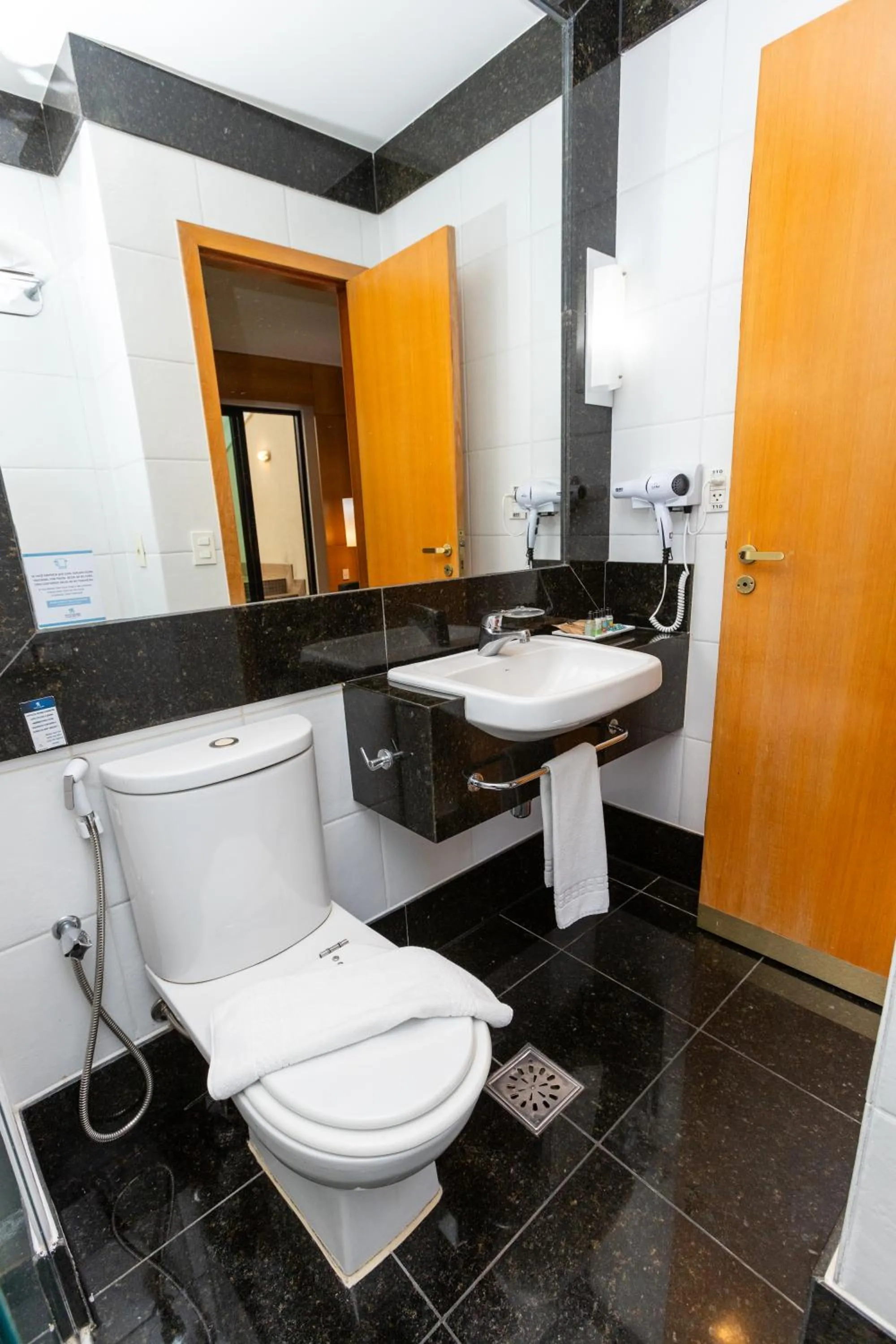 Shower in Royal Golden Hotel - Savassi