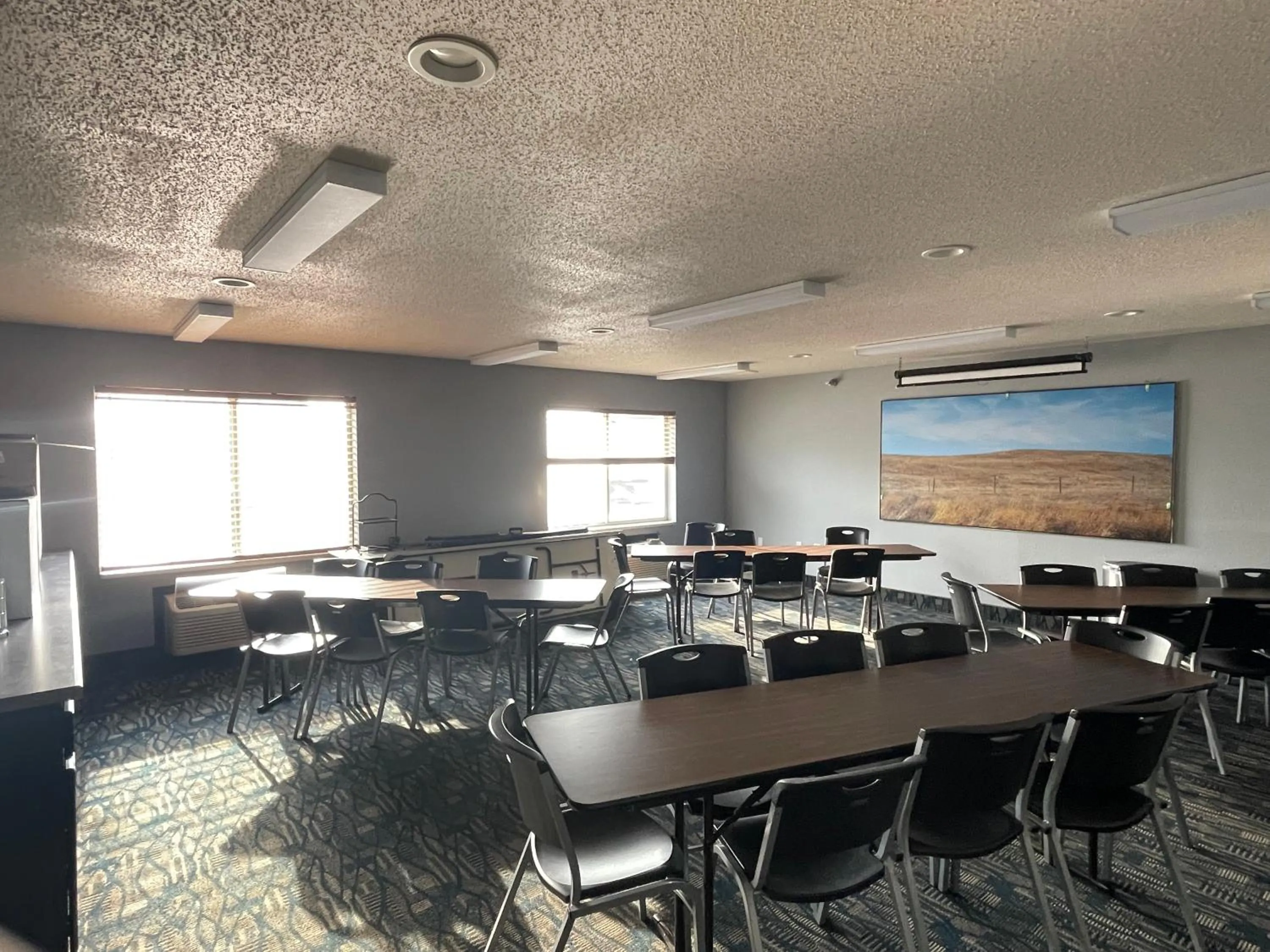 Meeting/conference room in New Victorian Inn & Suites Lincoln