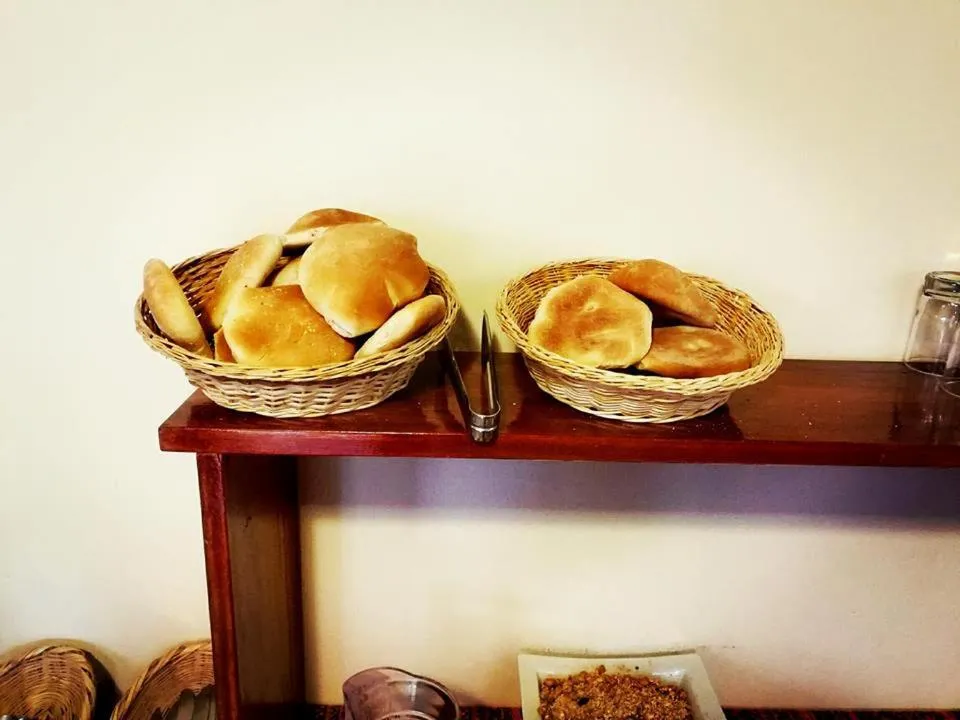 Restaurant/places to eat in Killaqente