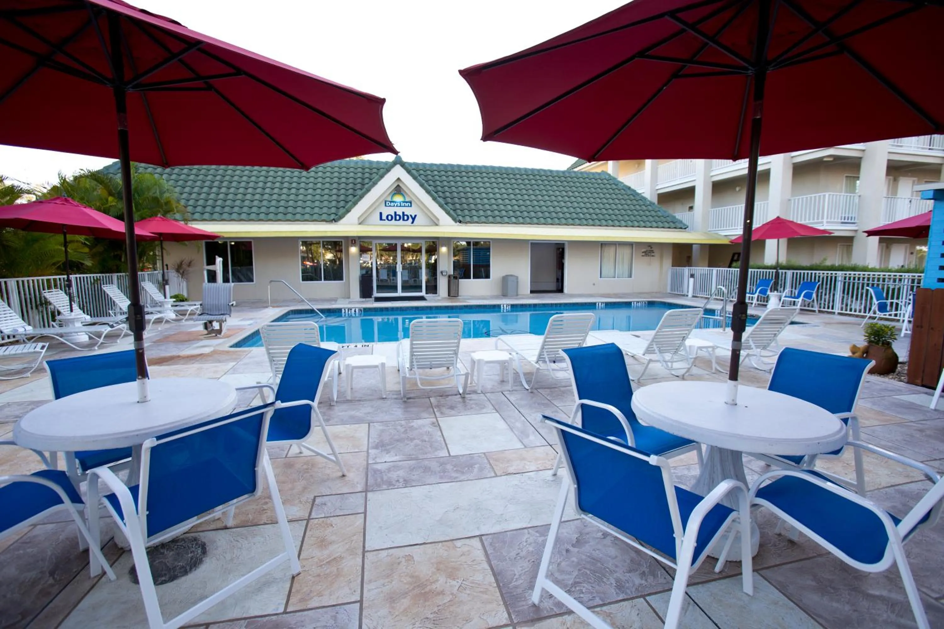 Swimming pool in Days Inn by Wyndham Port Charlotte Town Center
