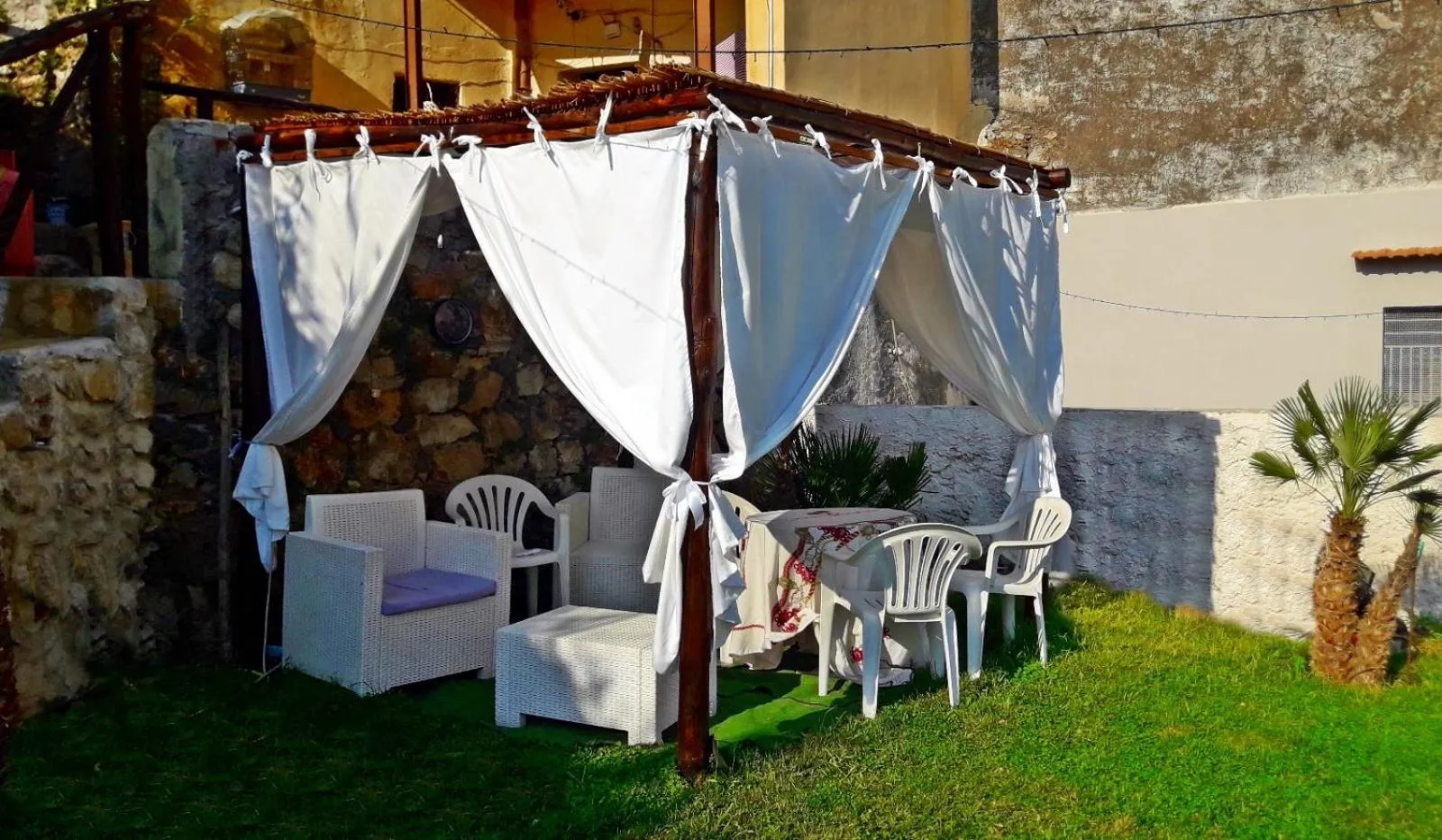 Hot Tub in B&B Al Castello di Lettere