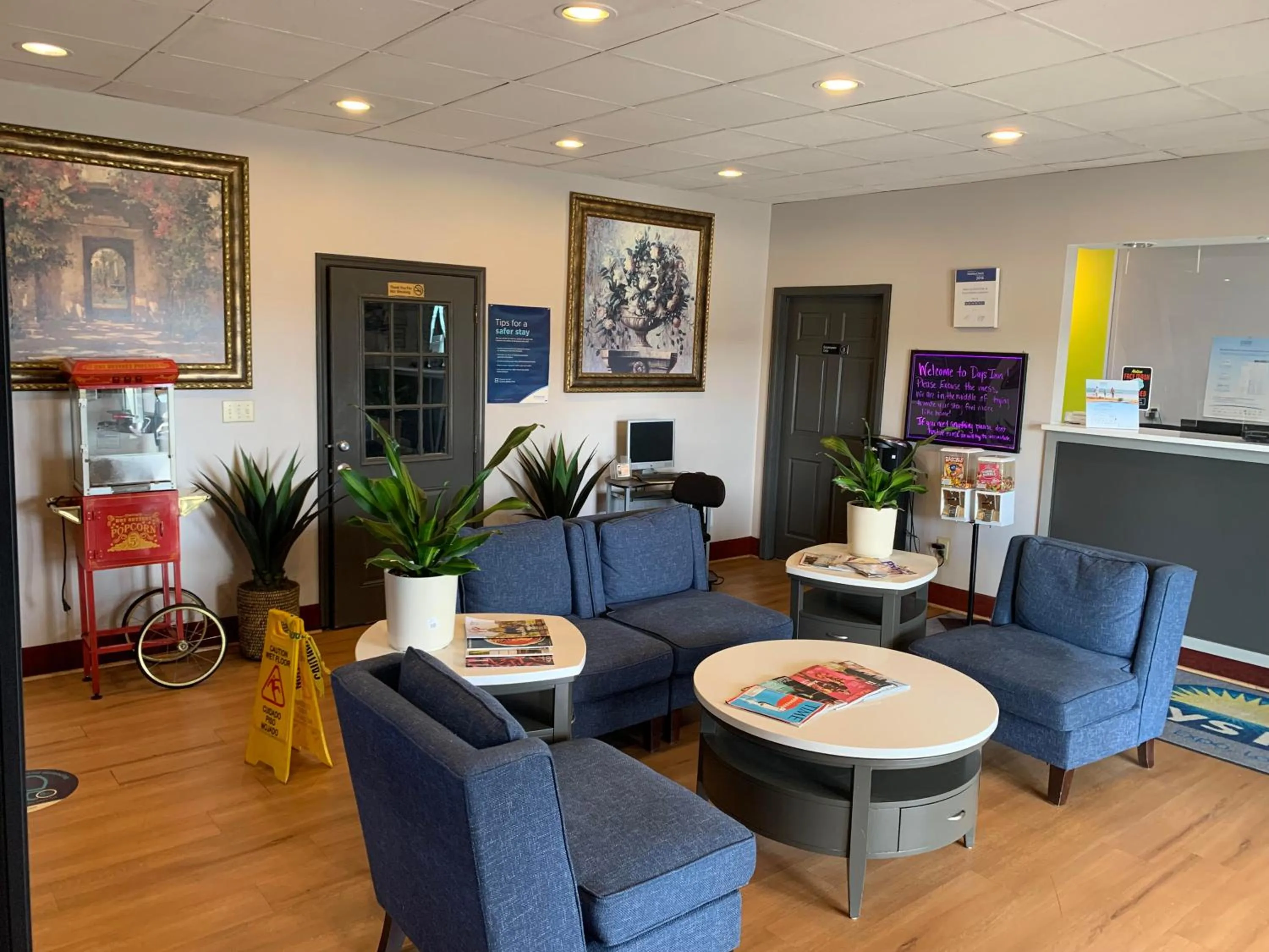 Property building in Days Inn by Wyndham Louisville Airport Fair and Expo Center