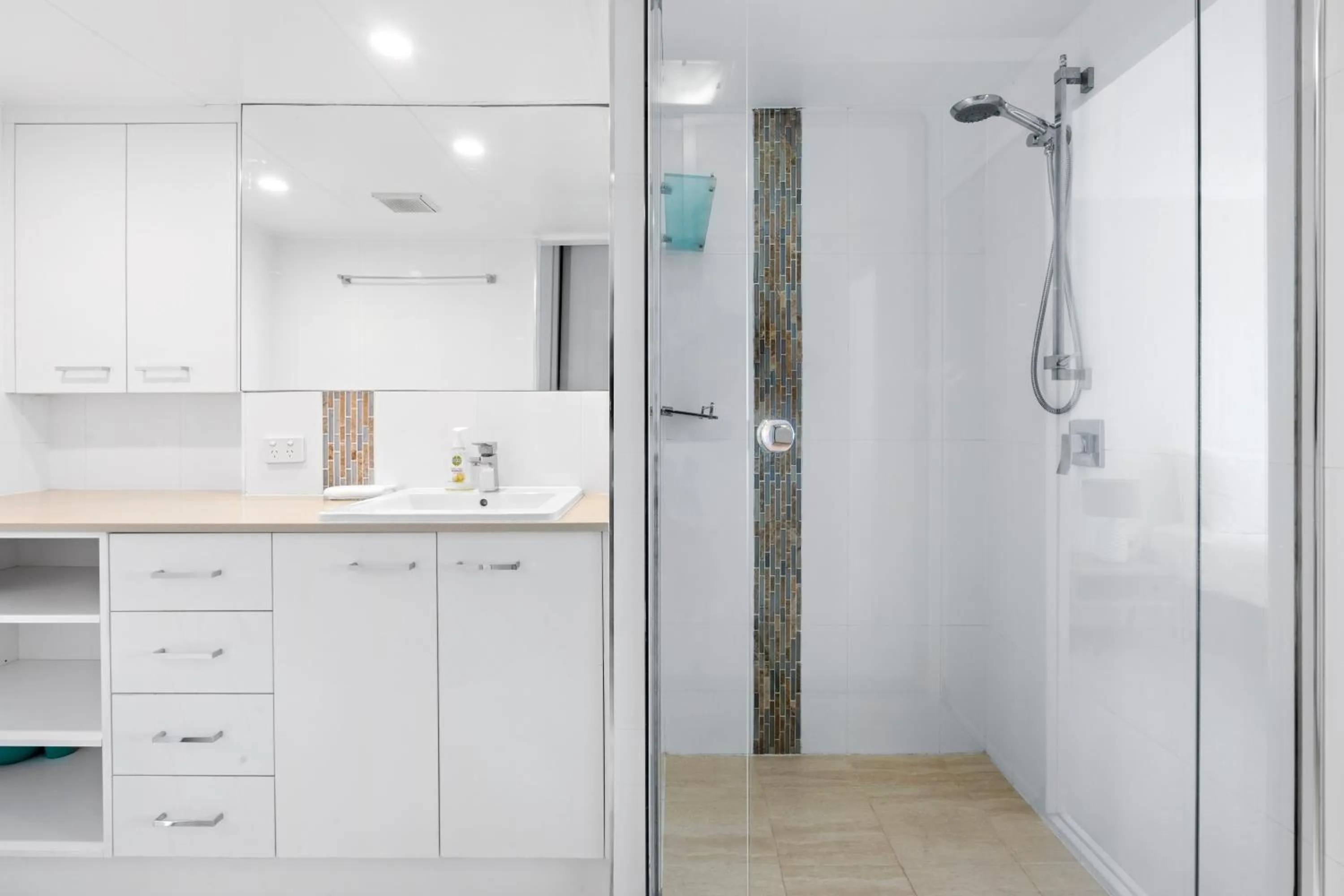 Bathroom in Narrowneck Court Holiday Apartments