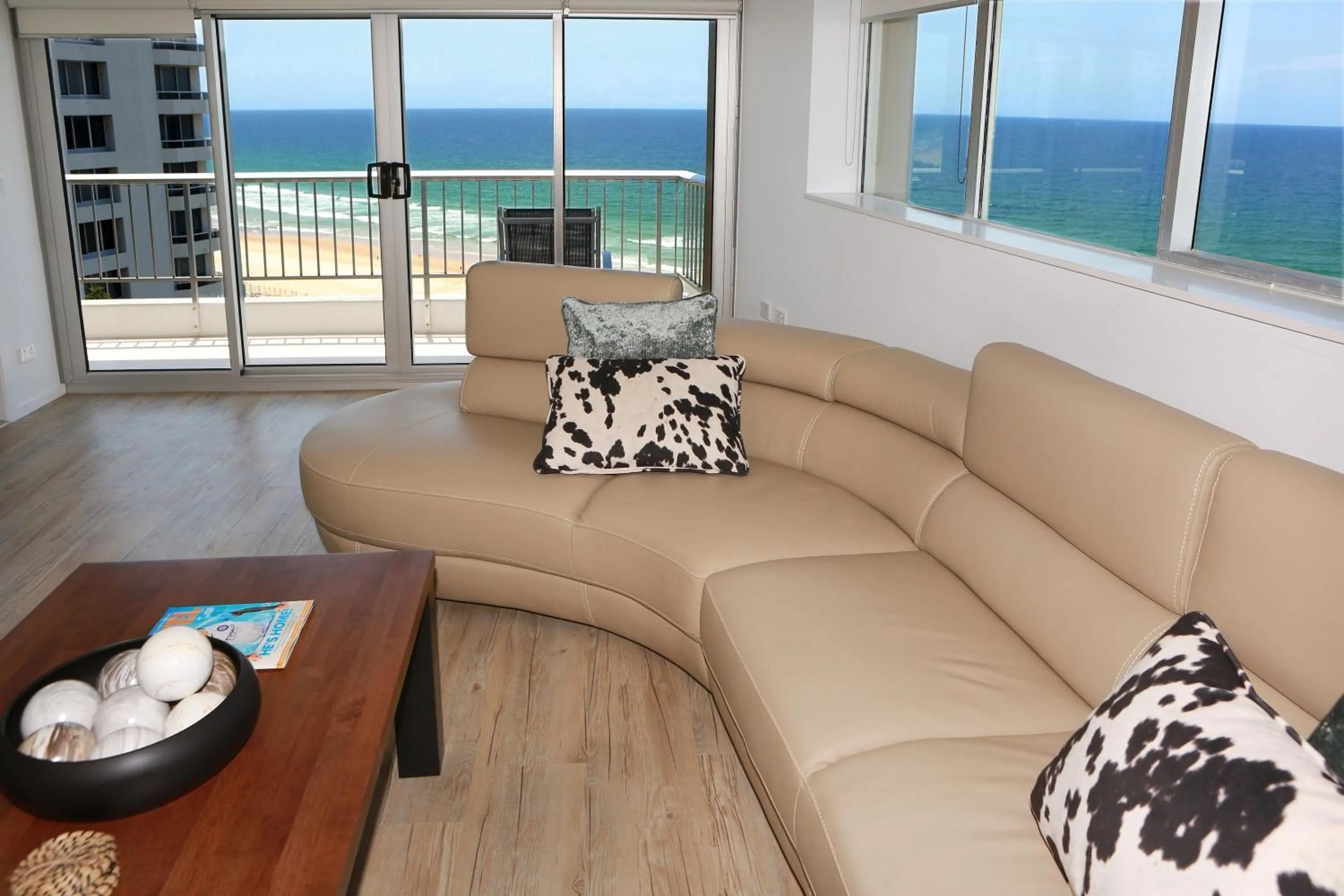 Sea view in Narrowneck Court Holiday Apartments