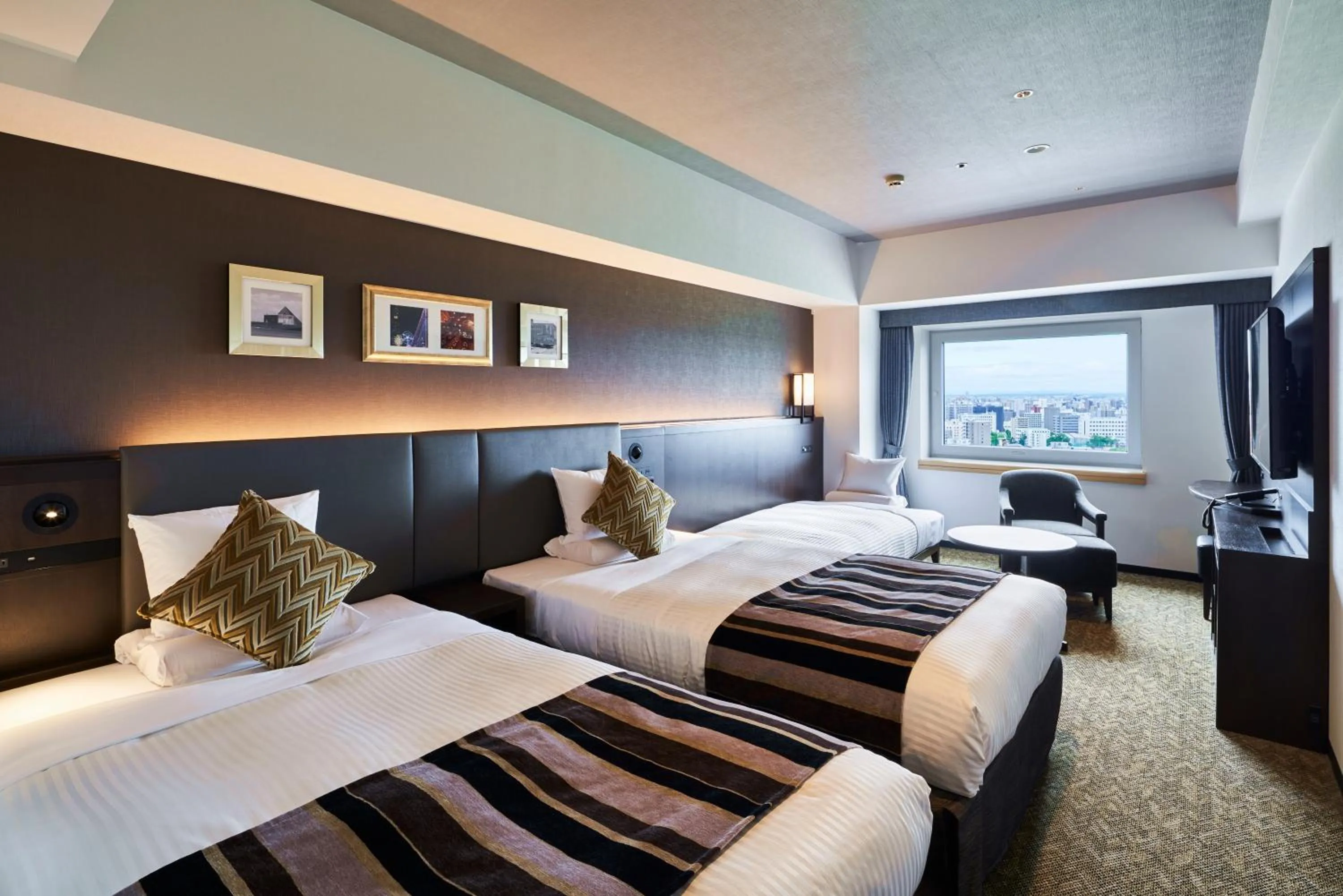 Photo of the whole room, Bed in HOTEL MYSTAYS PREMIER Sapporo Park