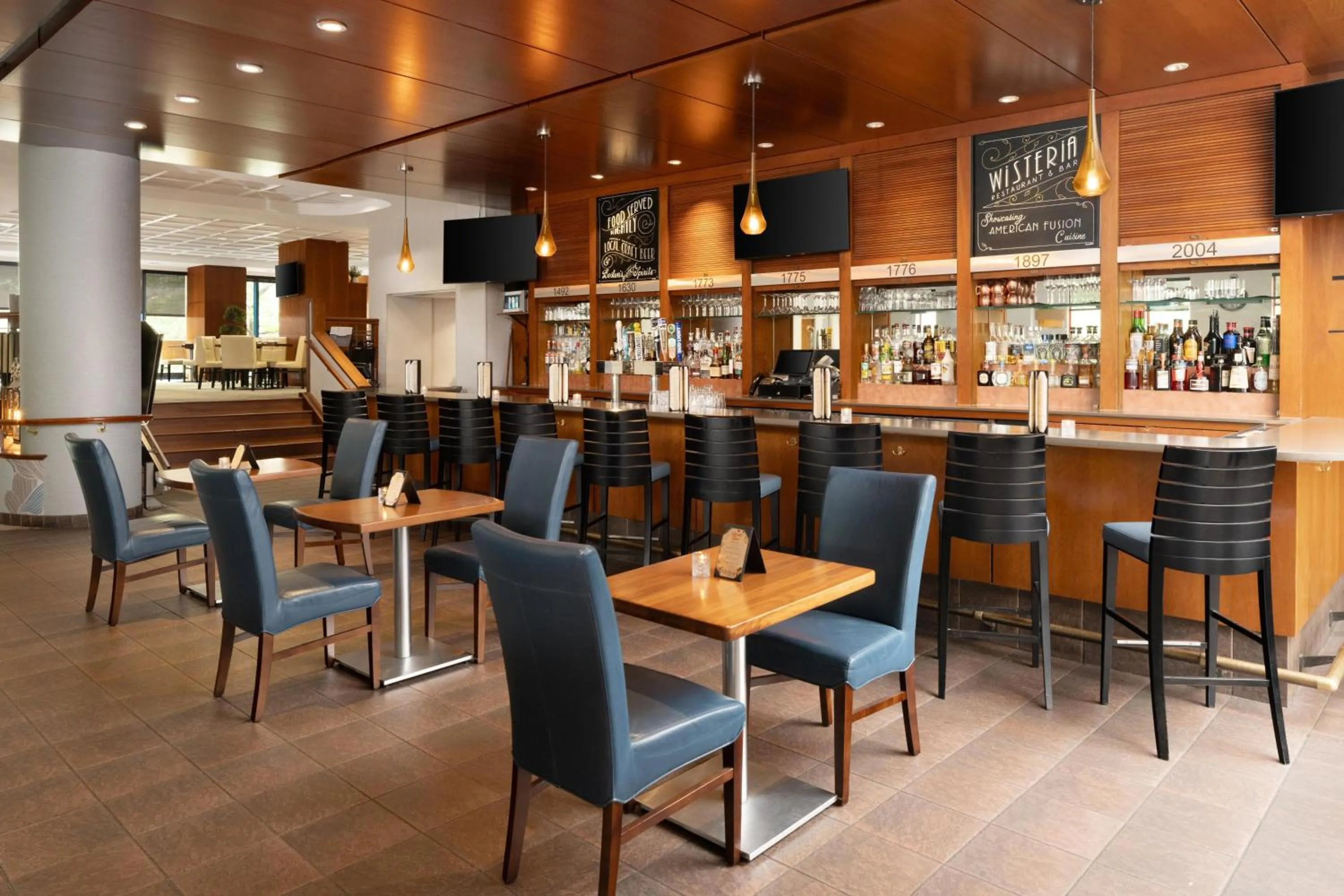 Lounge or bar in DoubleTree by Hilton Hotel Boston - Downtown