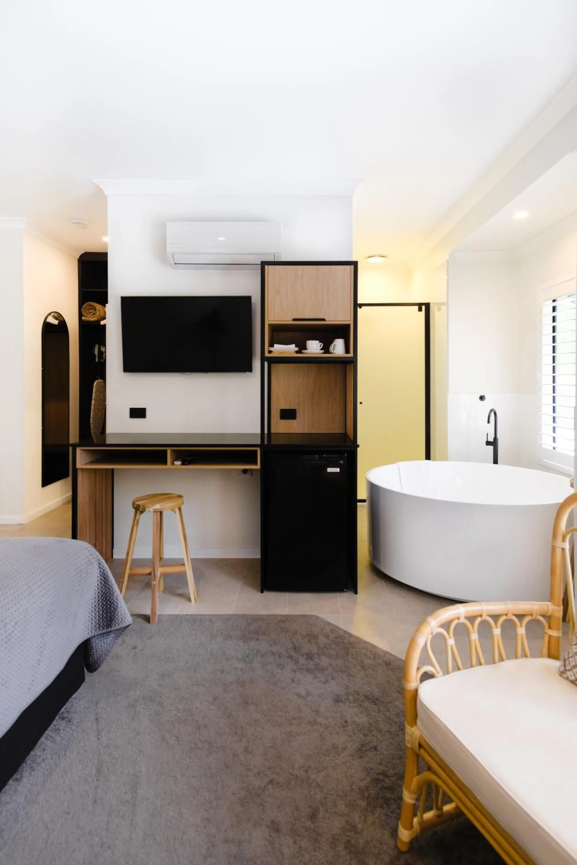 Bath, Bed in Chimes Spa Retreat