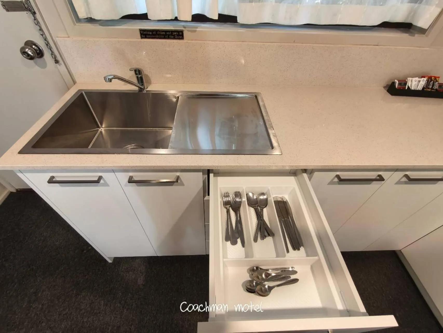 Coachman Motel and Holiday Units