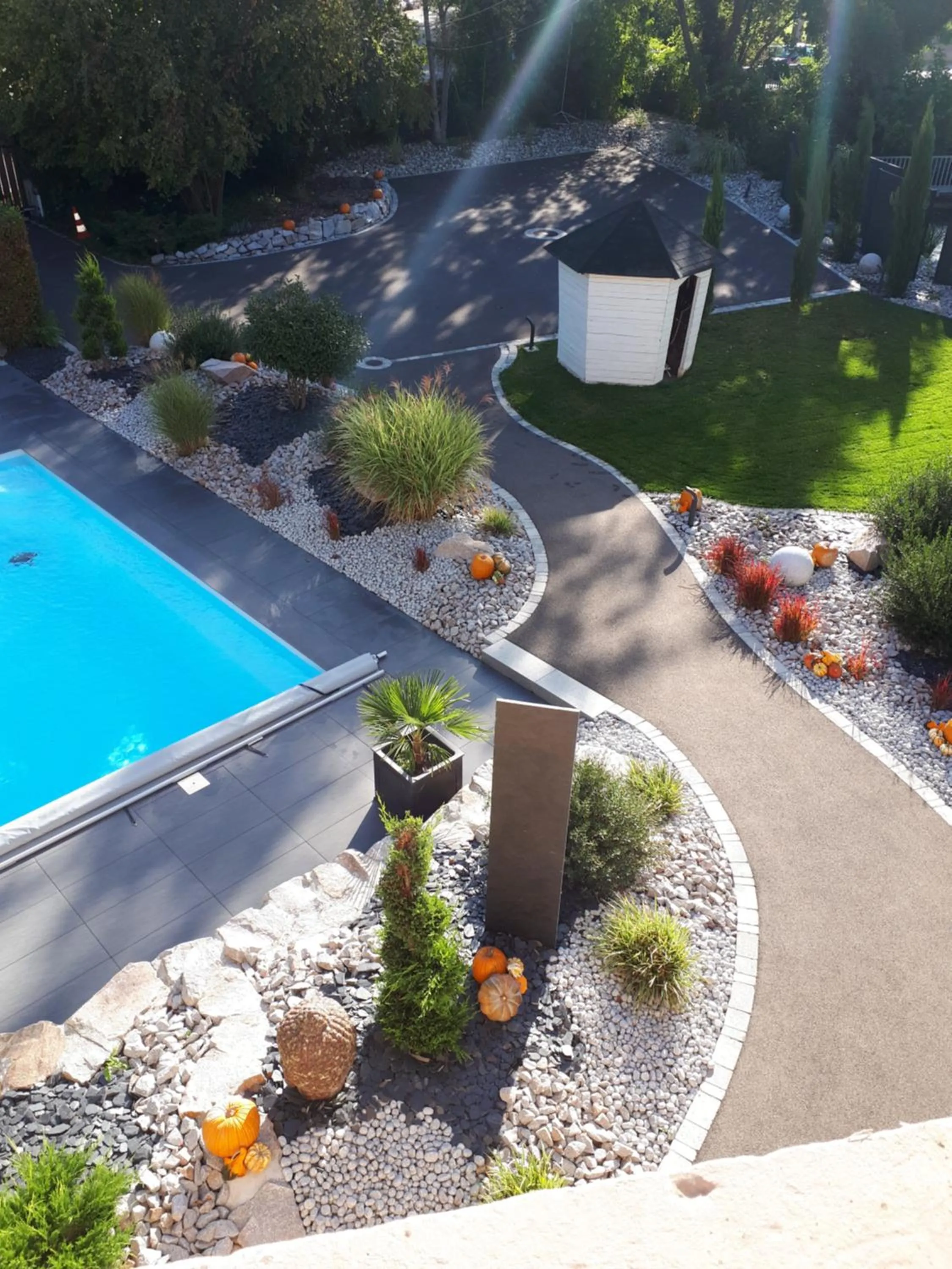 Pool view in Les Rives des Habsbourg