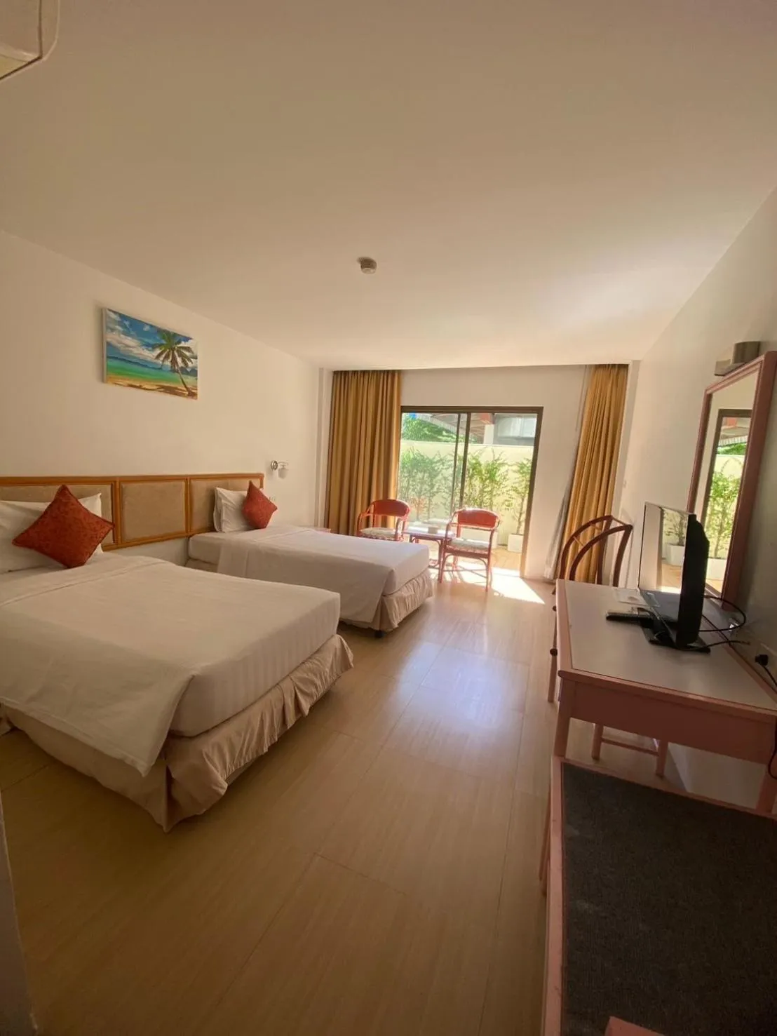 Photo of the whole room, Bed in Nautical Inn