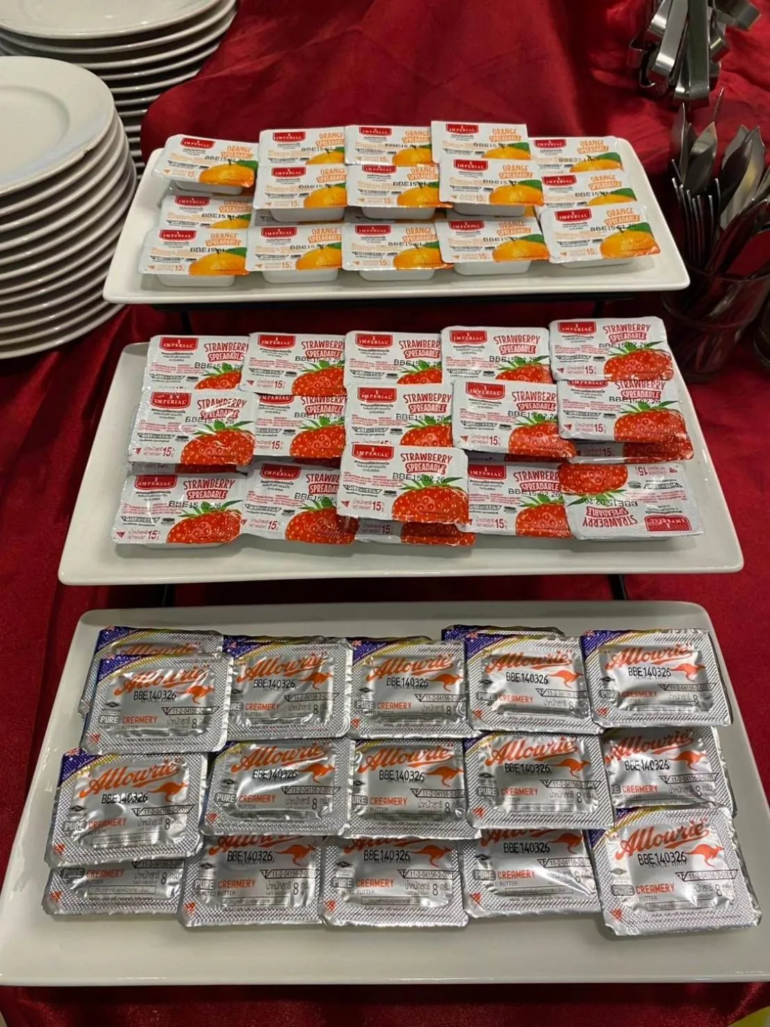 Restaurant/places to eat in Nautical Inn