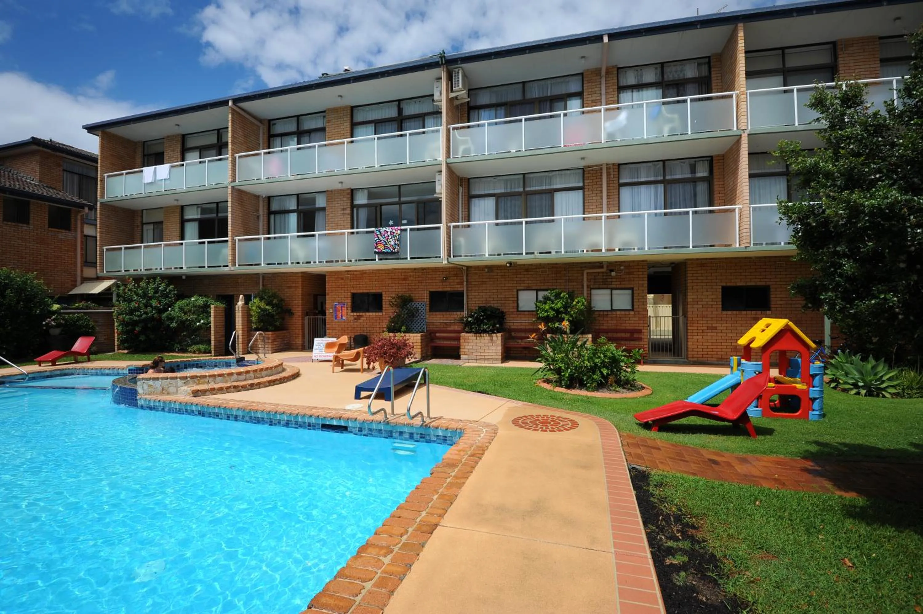 Swimming pool in The Tahitian