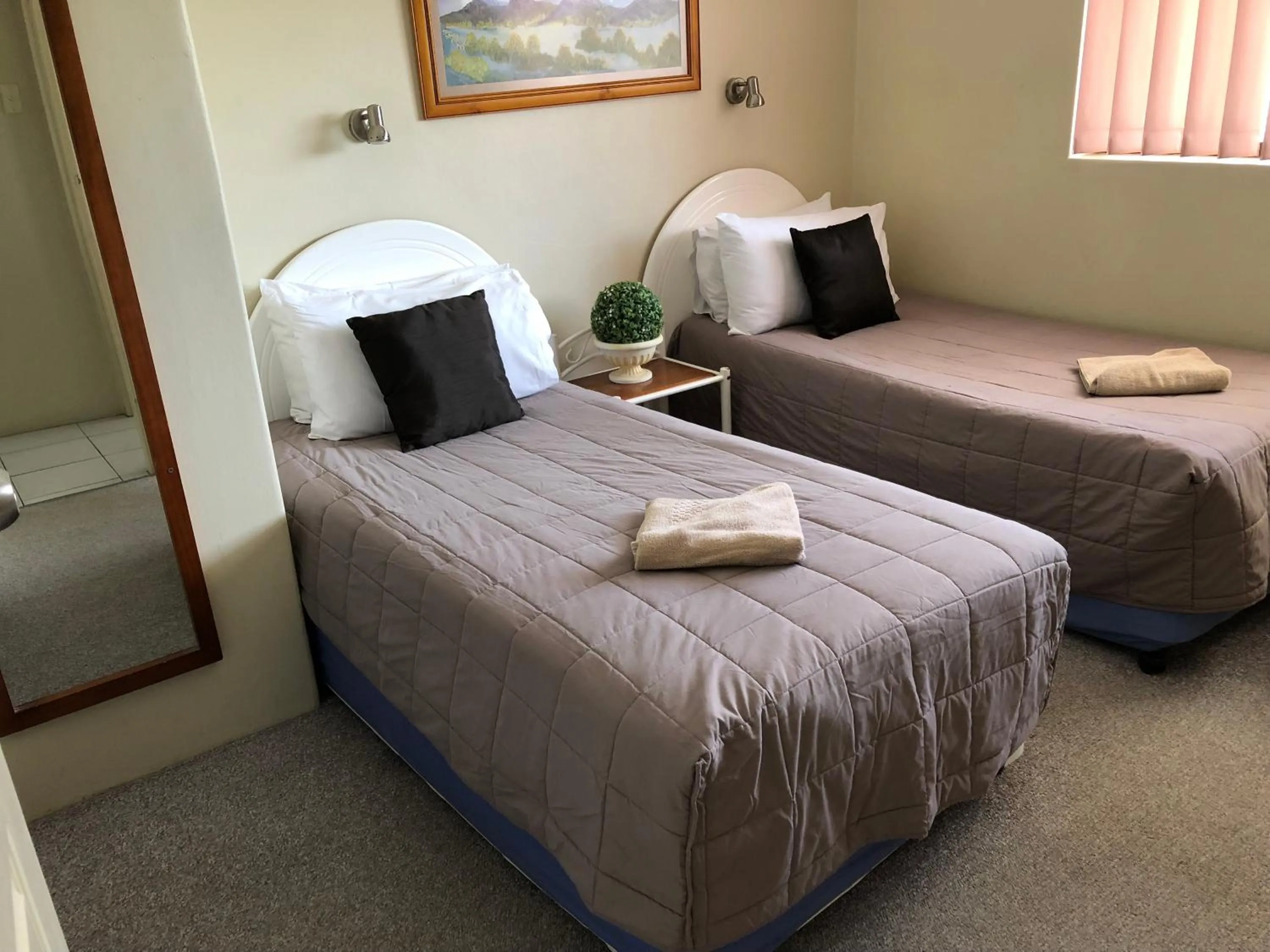 Bedroom in The Tahitian