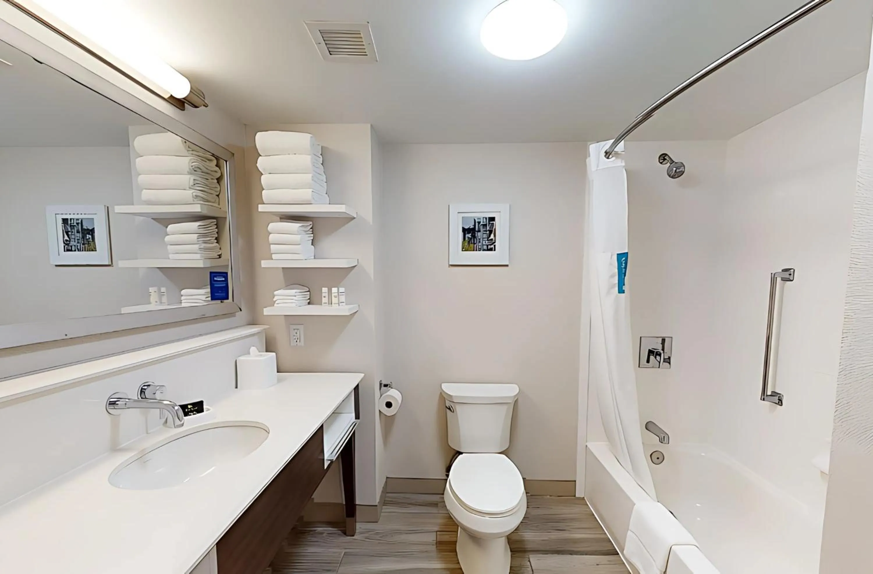 Bathroom in Hampton Inn Boston Logan Airport