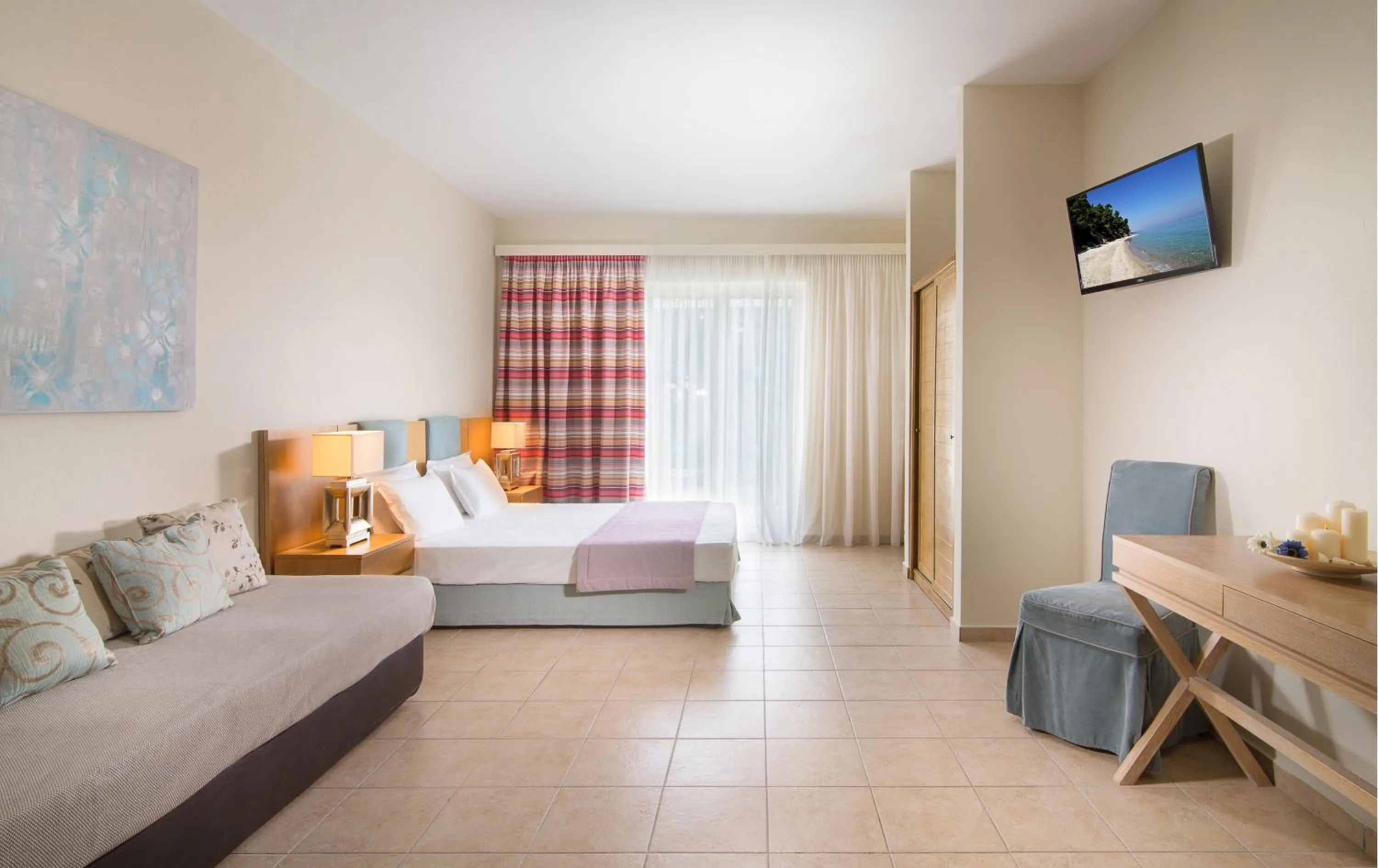 Photo of the whole room, Bed in Alkion Hotel