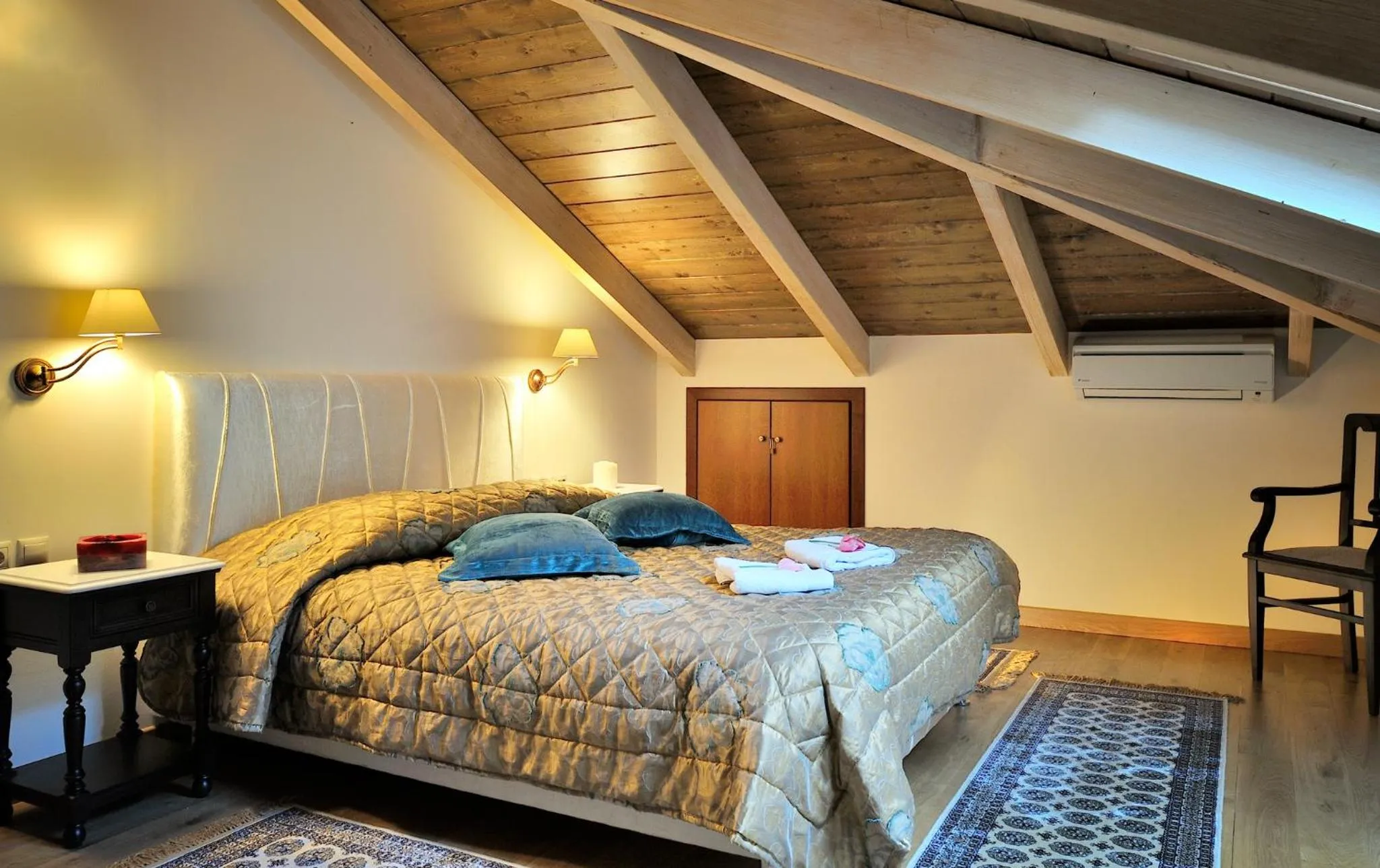 Bed in Konitsa Mountain Hotel