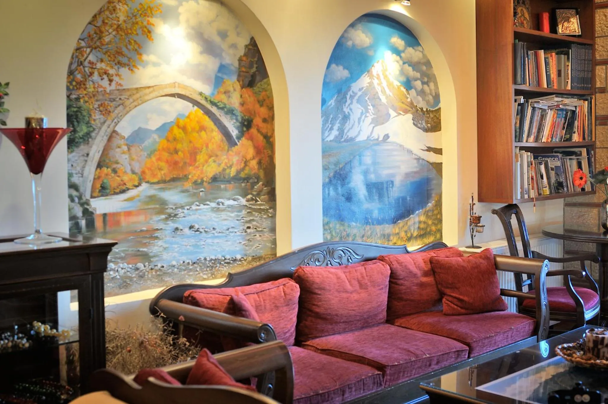 Library in Konitsa Mountain Hotel