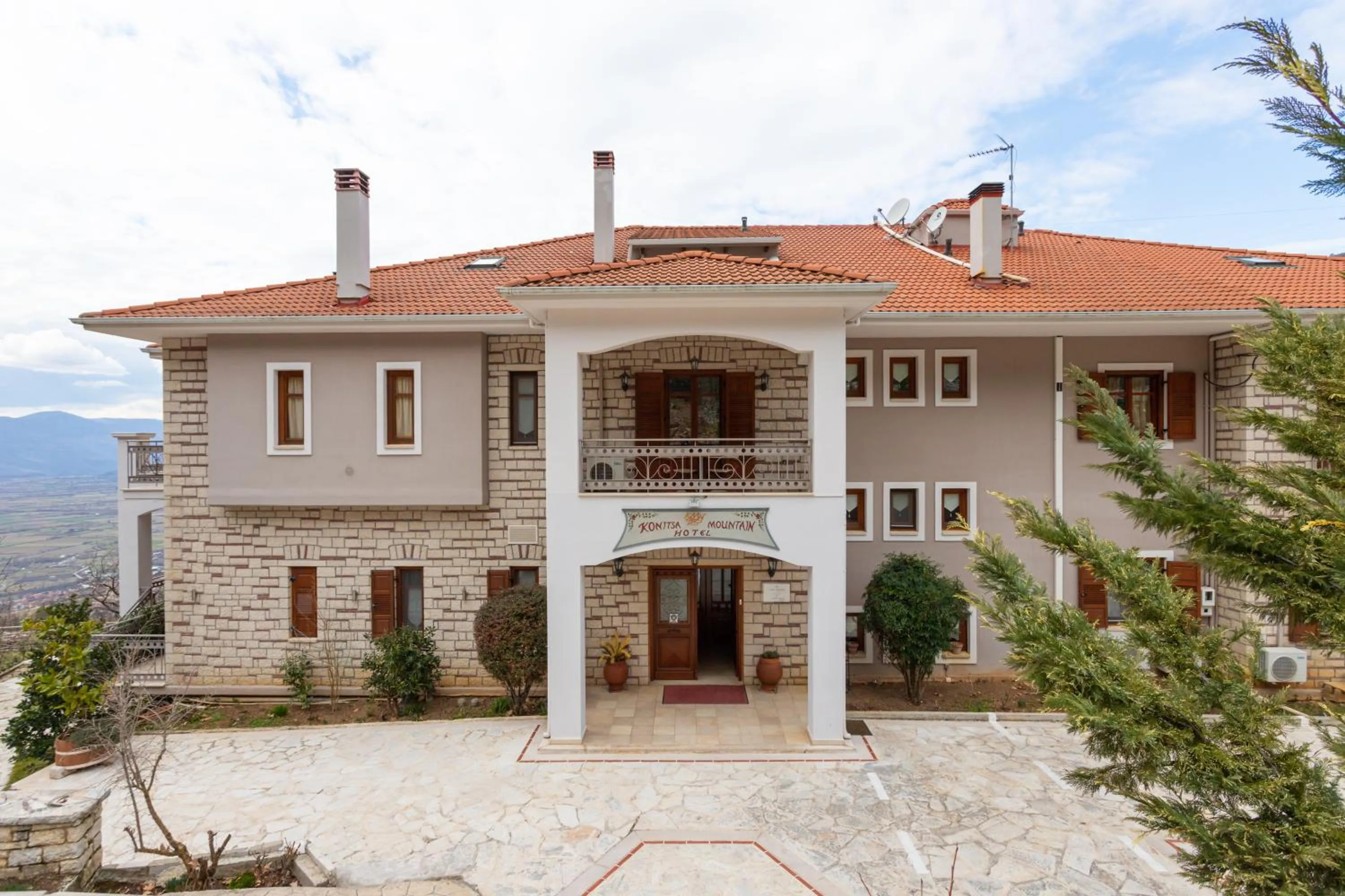 Property building in Konitsa Mountain Hotel