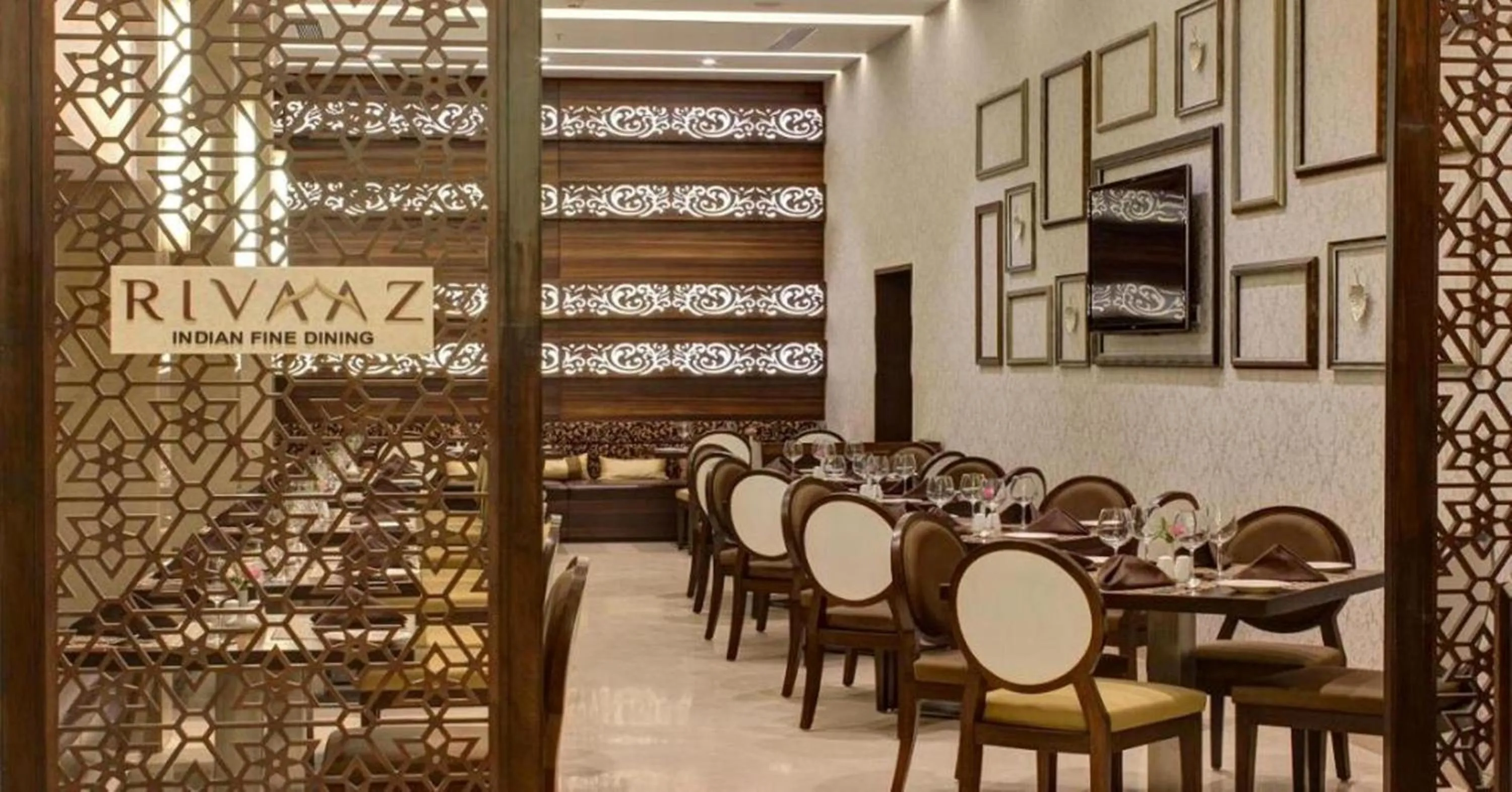 Restaurant/places to eat in The Sahil Hotel