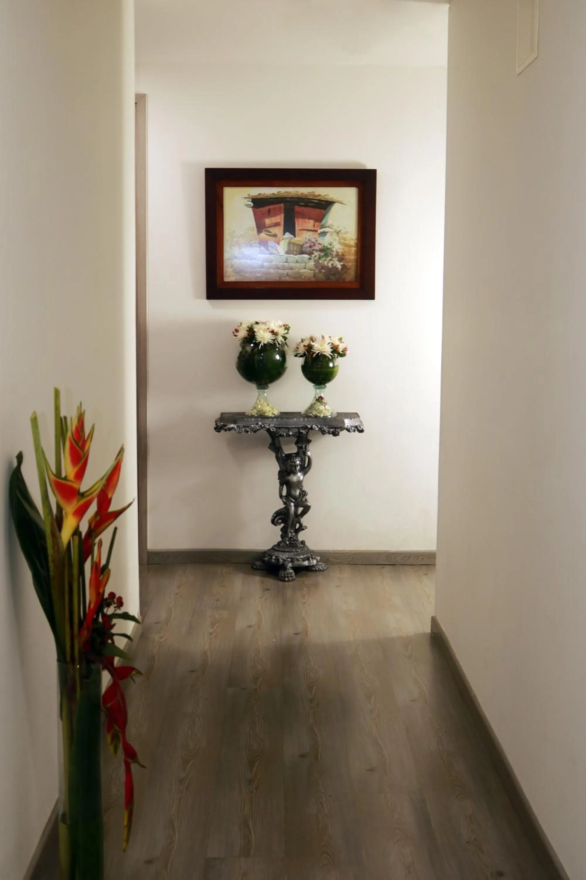 Decorative detail in Hotel Portal Del Norte