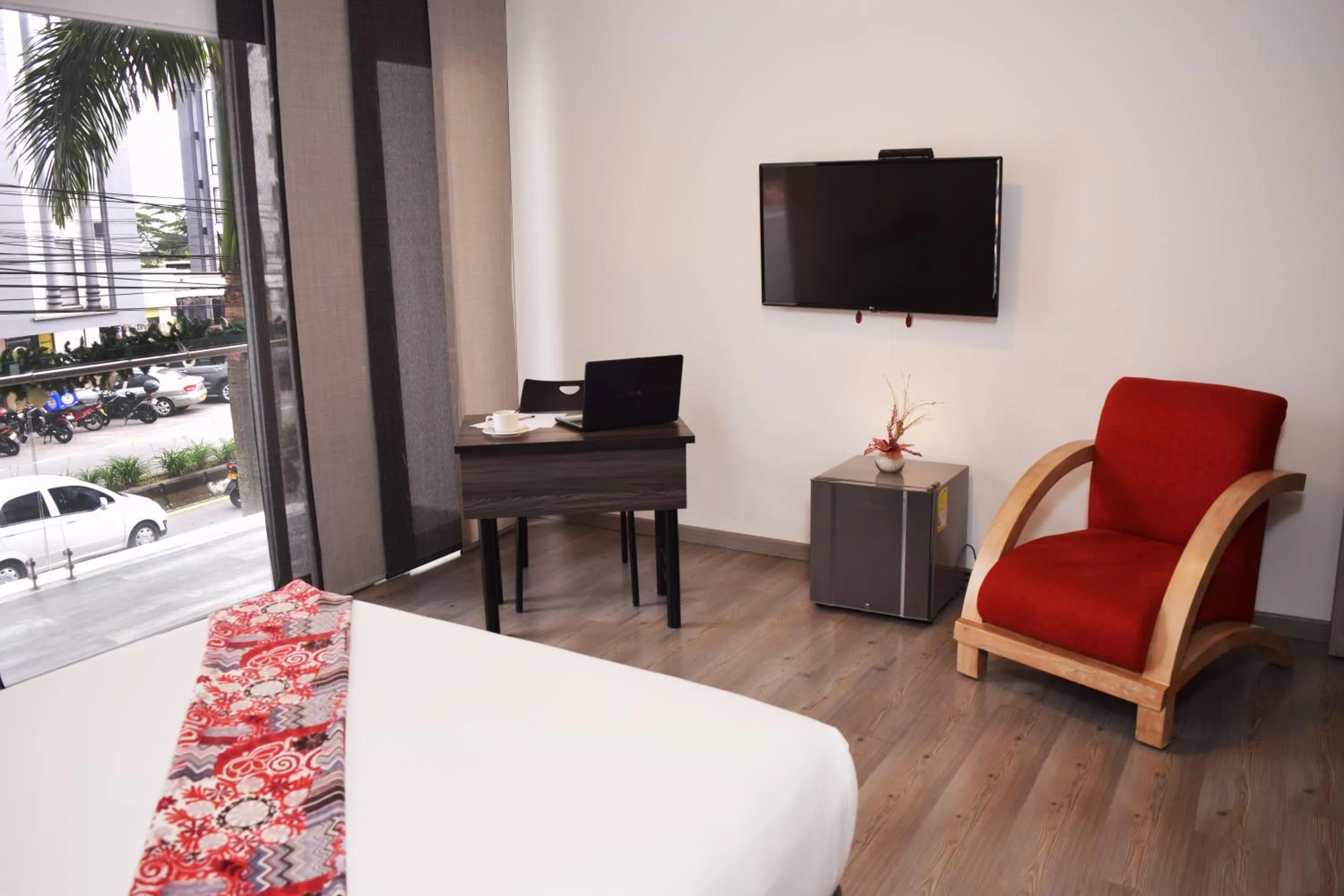 TV and multimedia in Hotel Portal Del Norte