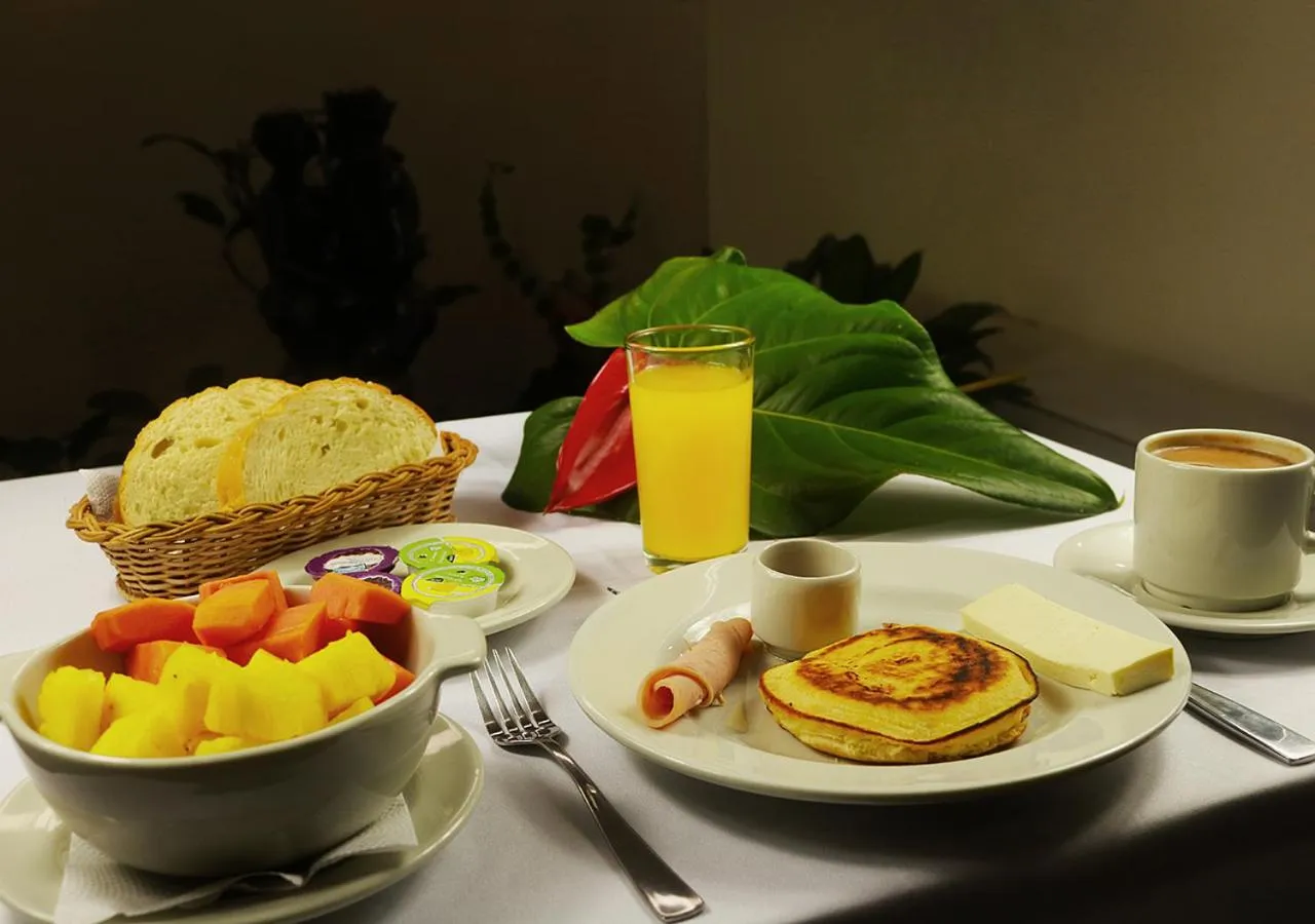 Breakfast in Hotel Portal Del Norte