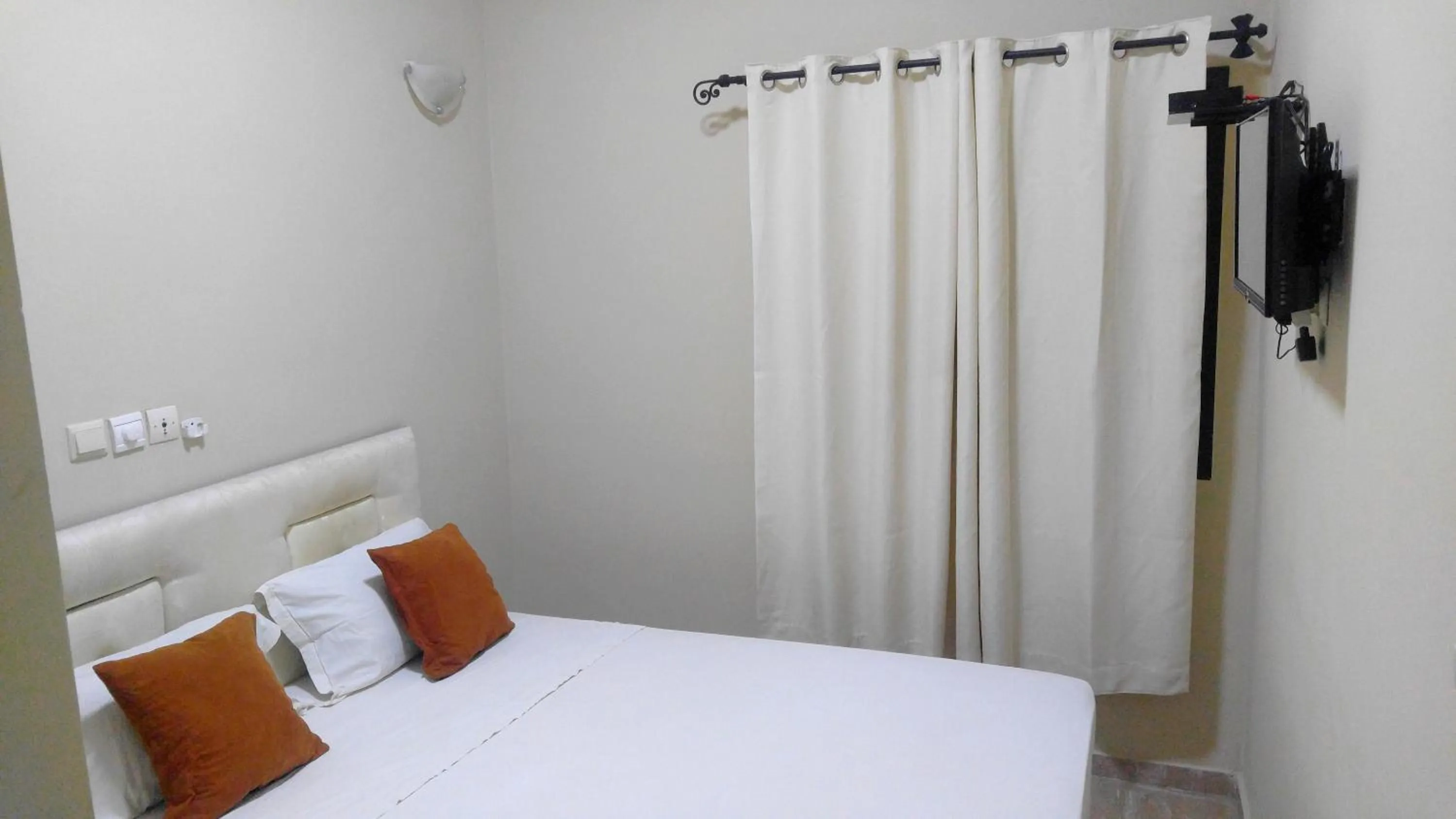 Bed in Hôtel YABISSO