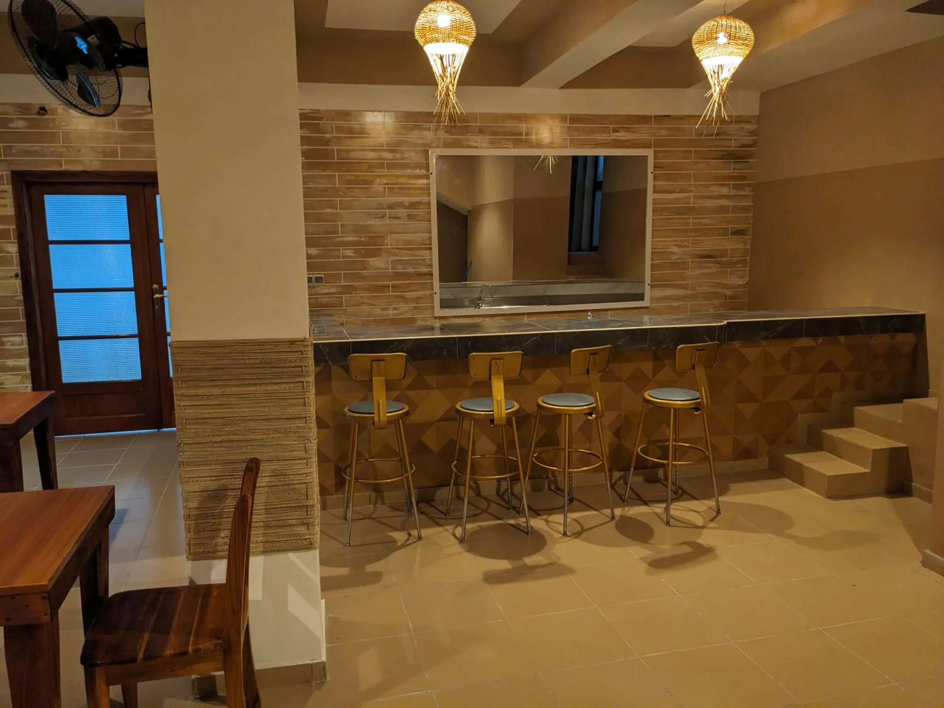 Restaurant/places to eat in Hôtel YABISSO