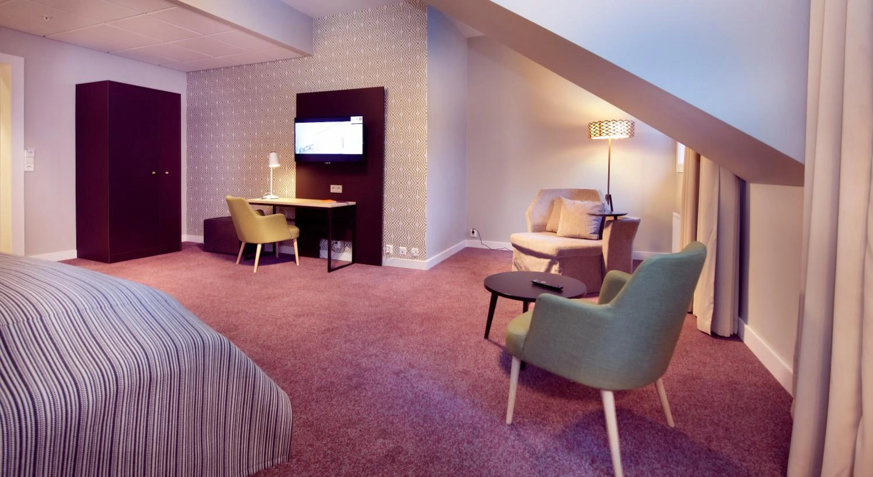 Photo of the whole room, Bed in Home Hotel Astoria