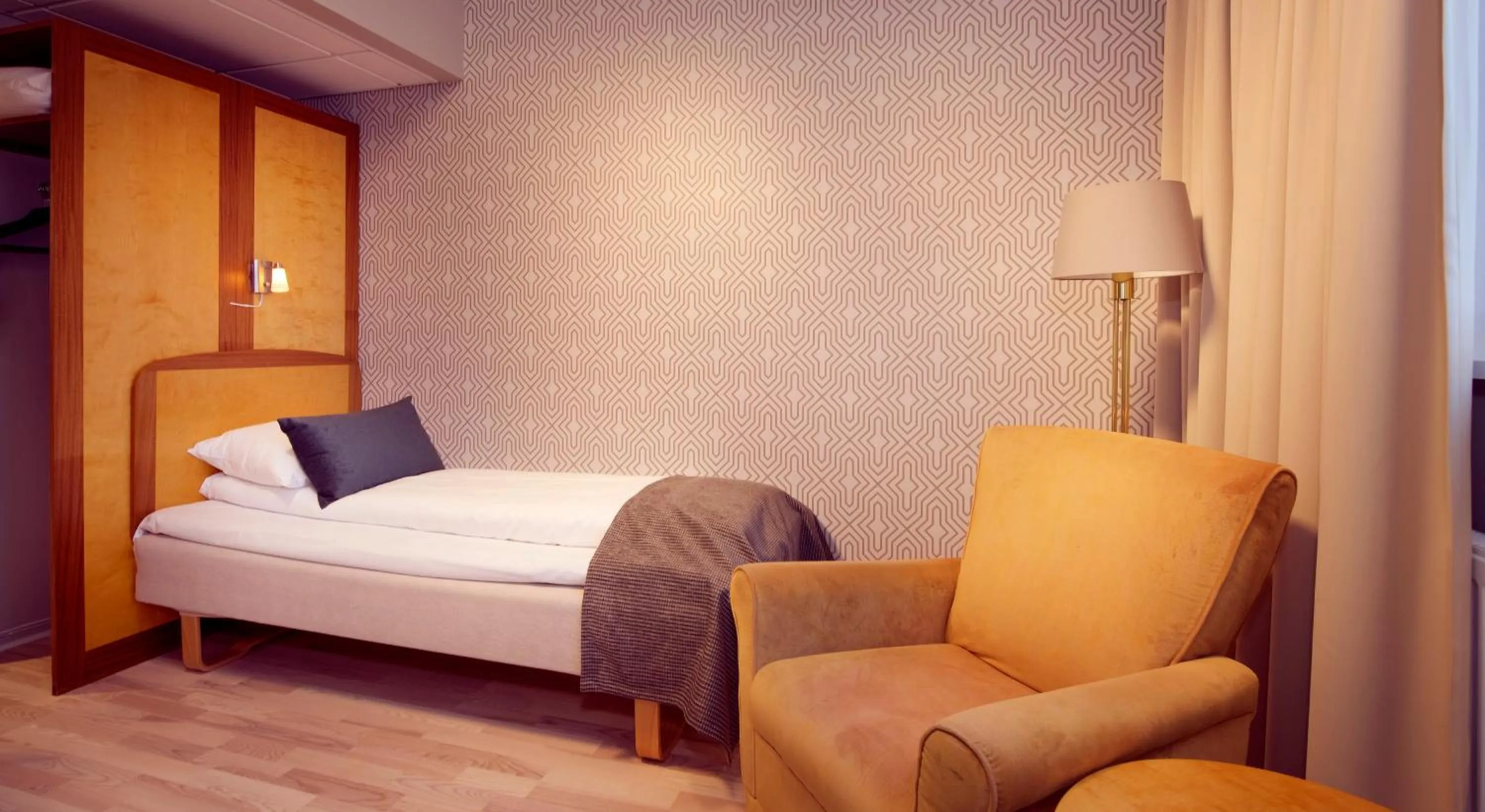 Bed in Home Hotel Astoria