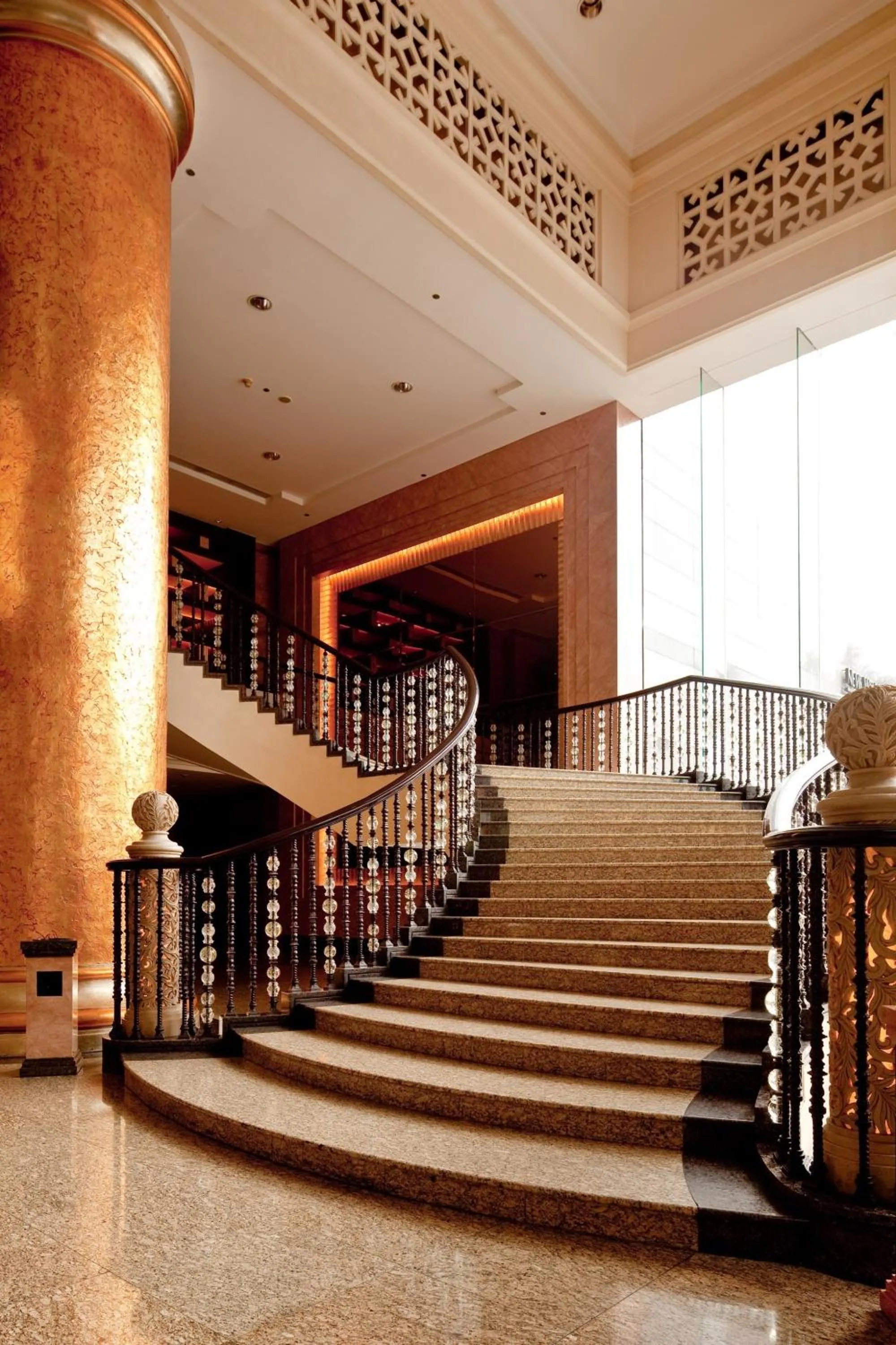 Lobby or reception in New World Shunde Hotel