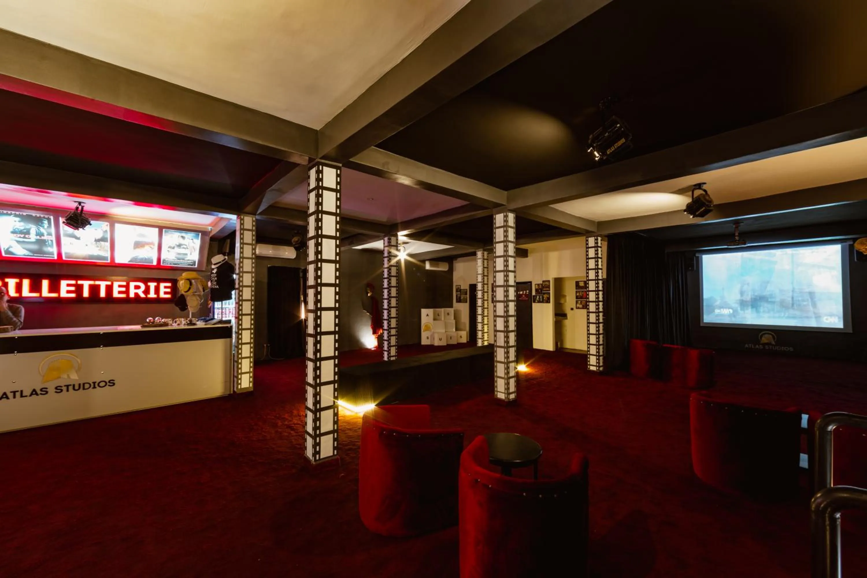 Oscar Hotel by Atlas Studios