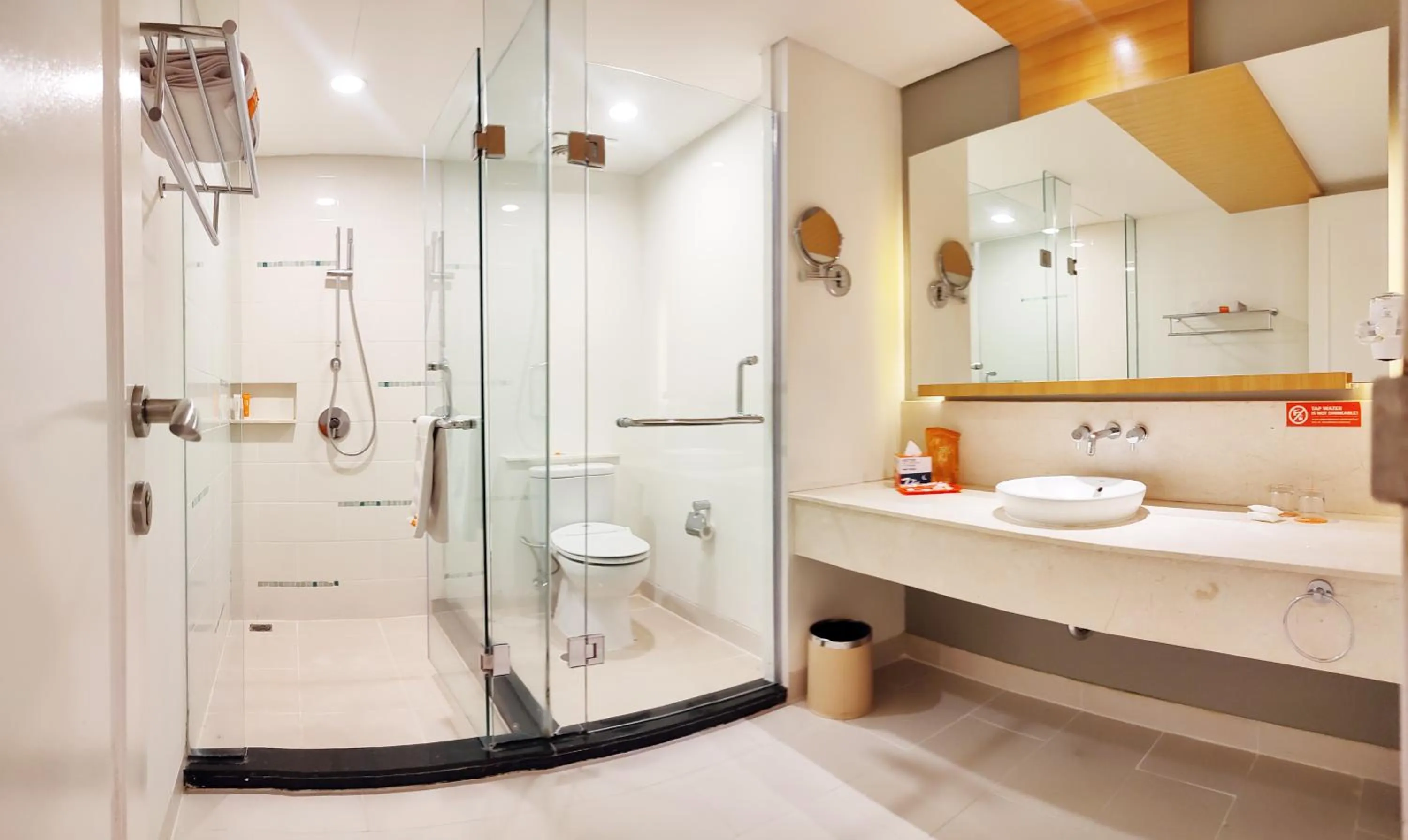 Bathroom in HARRIS Suites fx Sudirman